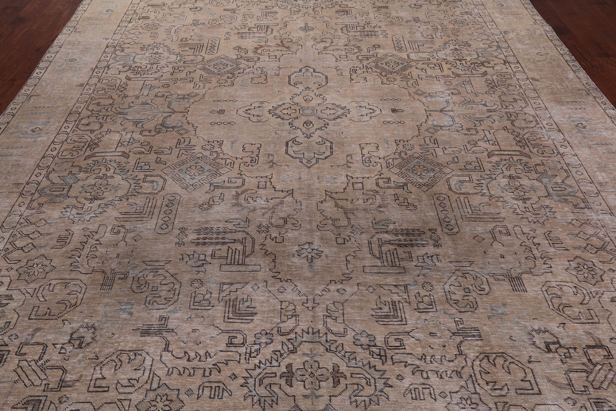 SUPER SALE Ivory Persian Vintage White Wash Hand Knotted Wool Rug - 9' 5" X 12' 10"