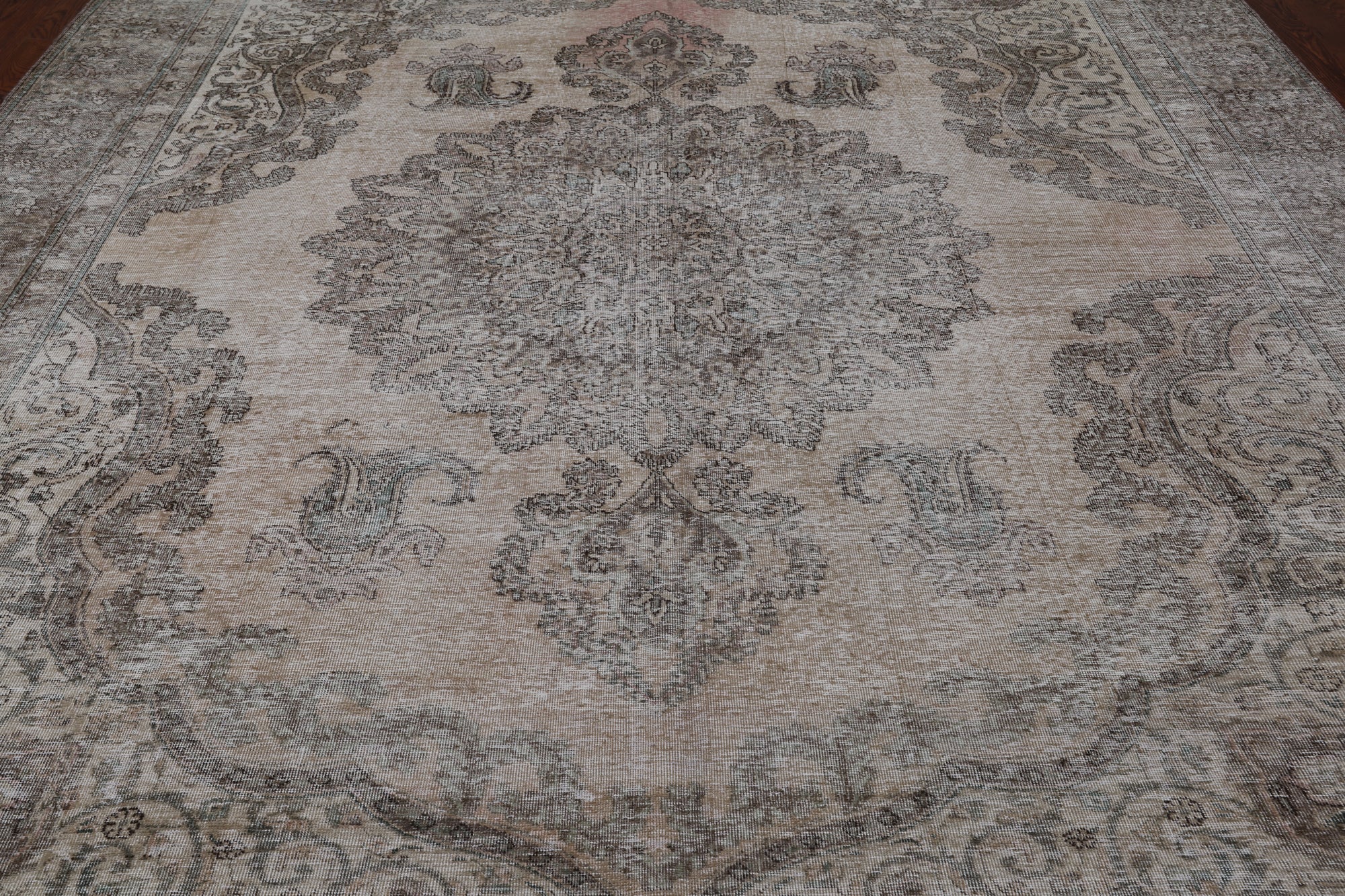 SUPER SALE Ivory Persian Vintage White Wash Hand Knotted Wool Rug - 9' 6" X 11' 10"