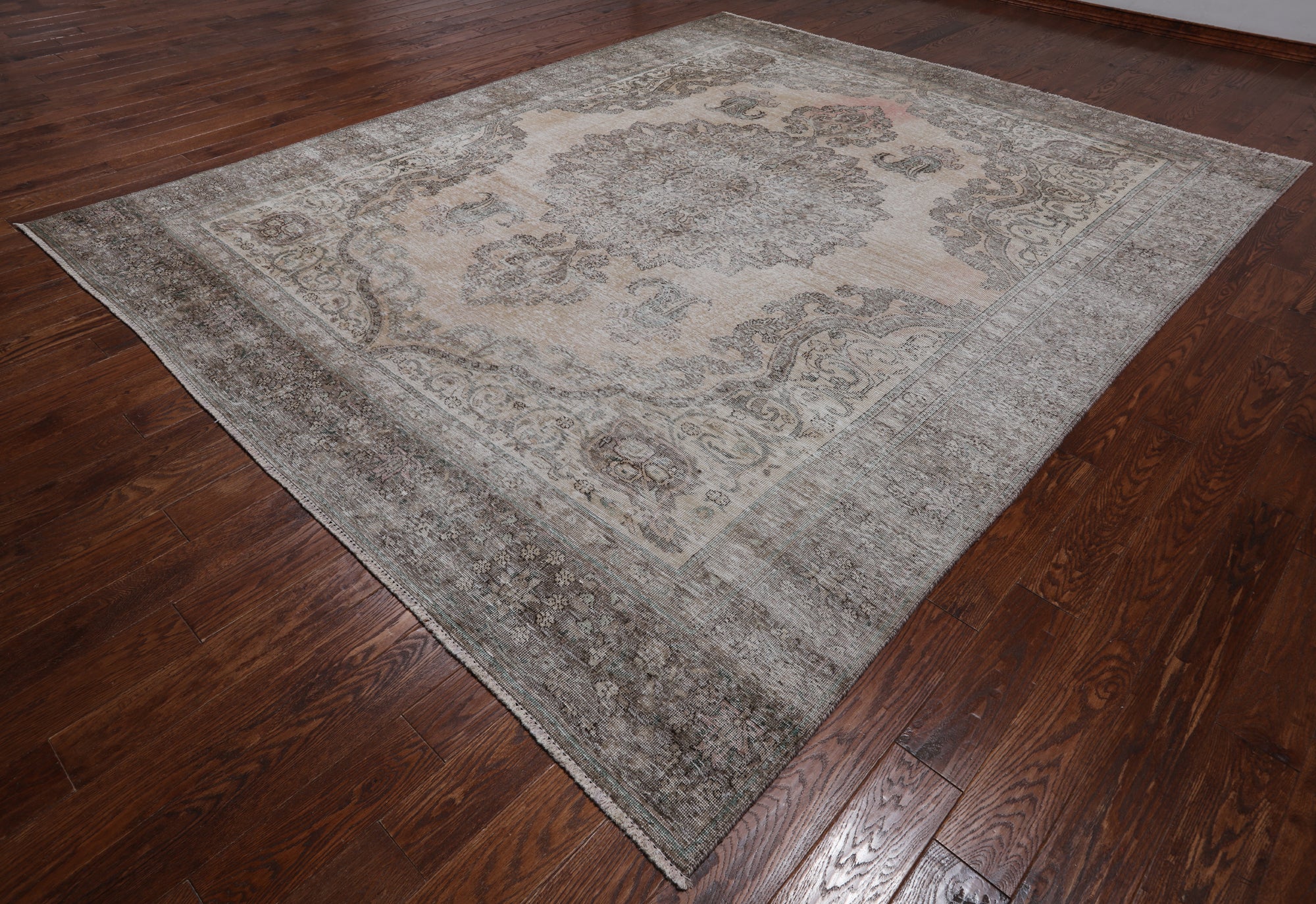 SUPER SALE Ivory Persian Vintage White Wash Hand Knotted Wool Rug - 9' 6" X 11' 10"