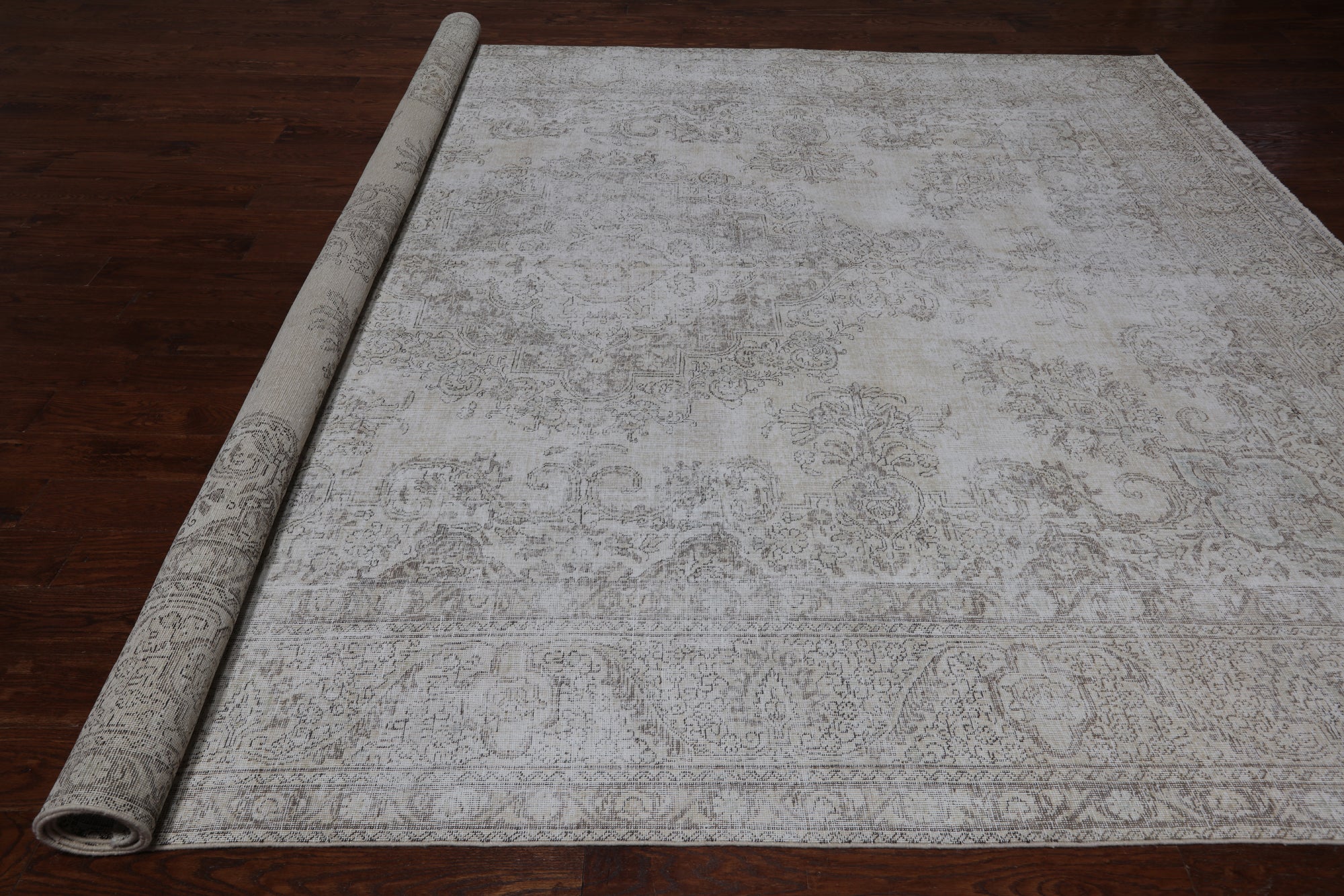 SUPER SALE Ivory Persian Vintage White Wash Handmade Wool Rug - 9' 7" X 12' 8"