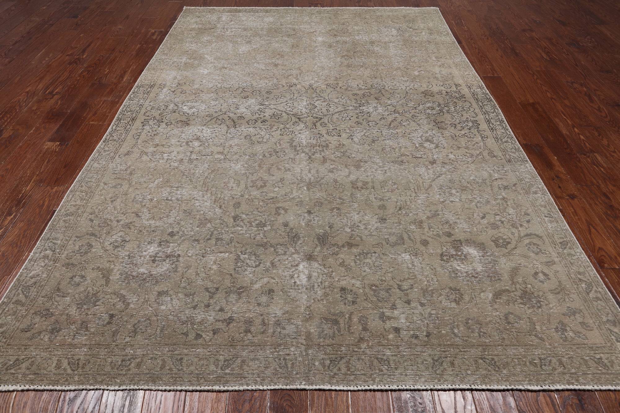 SUPER SALE Persian Vintage White Wash Hand Knotted Wool Rug - 7' 5" X 10' 6"
