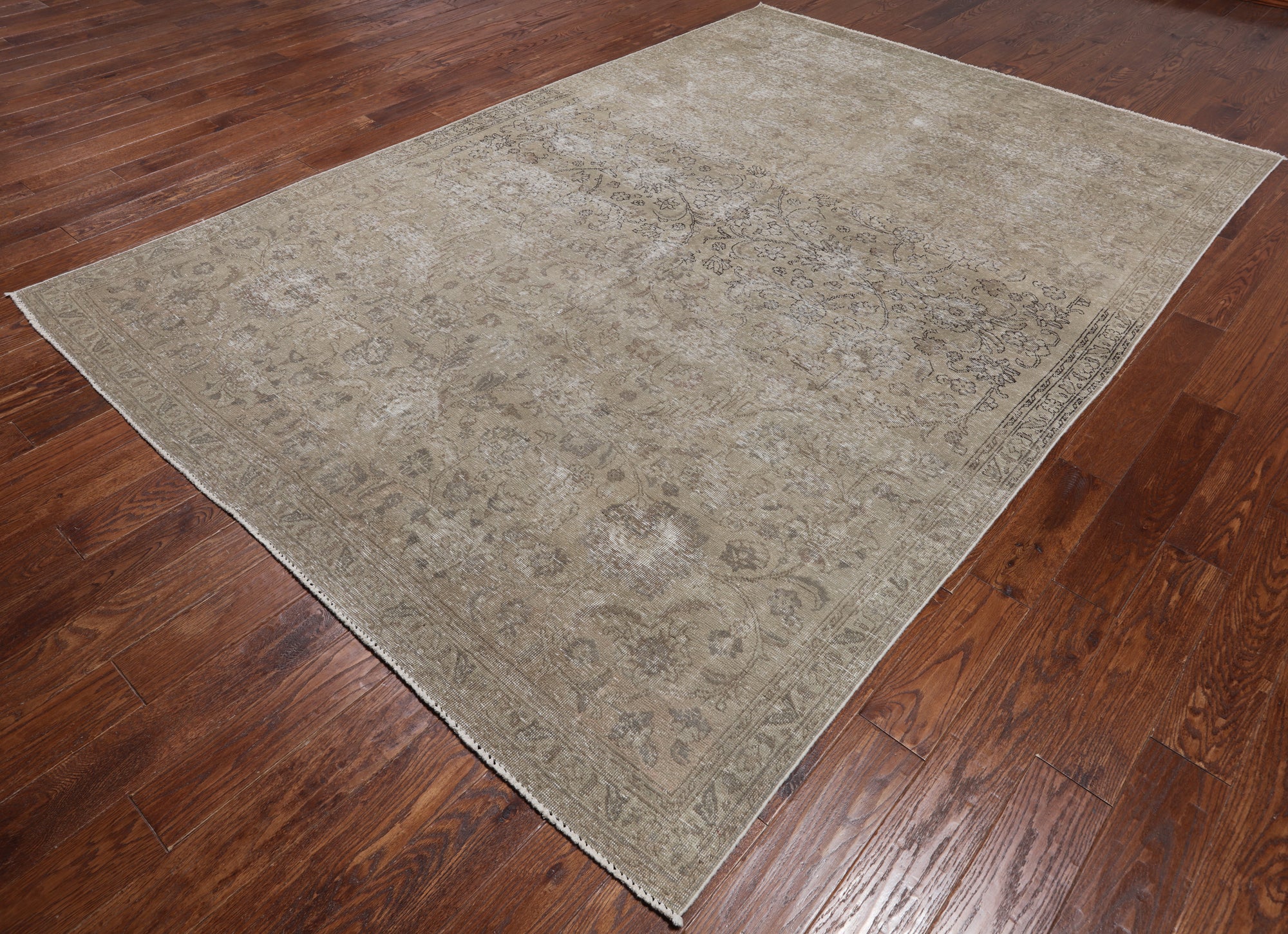 SUPER SALE Persian Vintage White Wash Hand Knotted Wool Rug - 7' 5" X 10' 6"