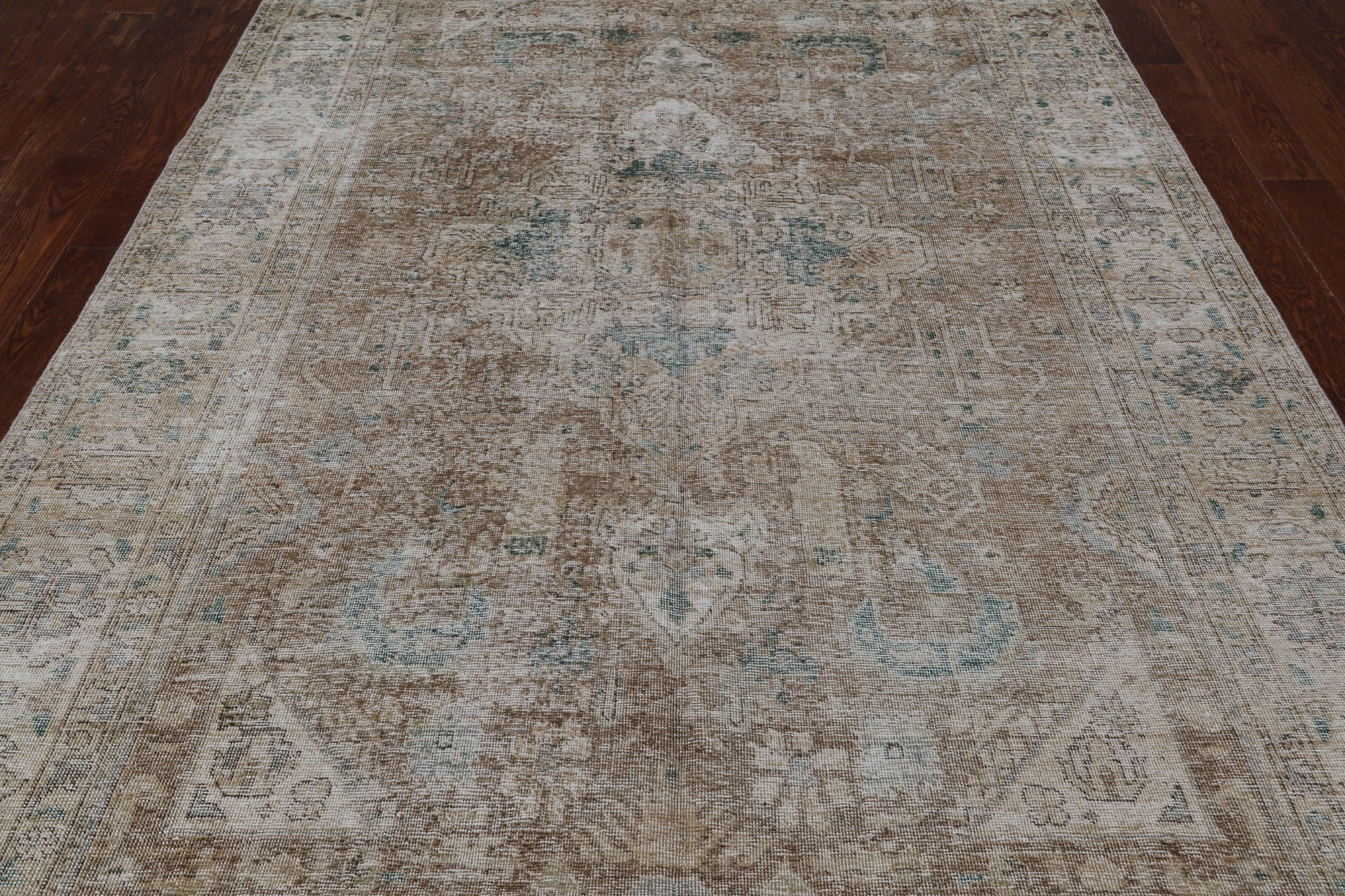 SUPER SALE Persian Vintage White Wash Hand Knotted Wool Rug - 6' 6" X 9' 9"