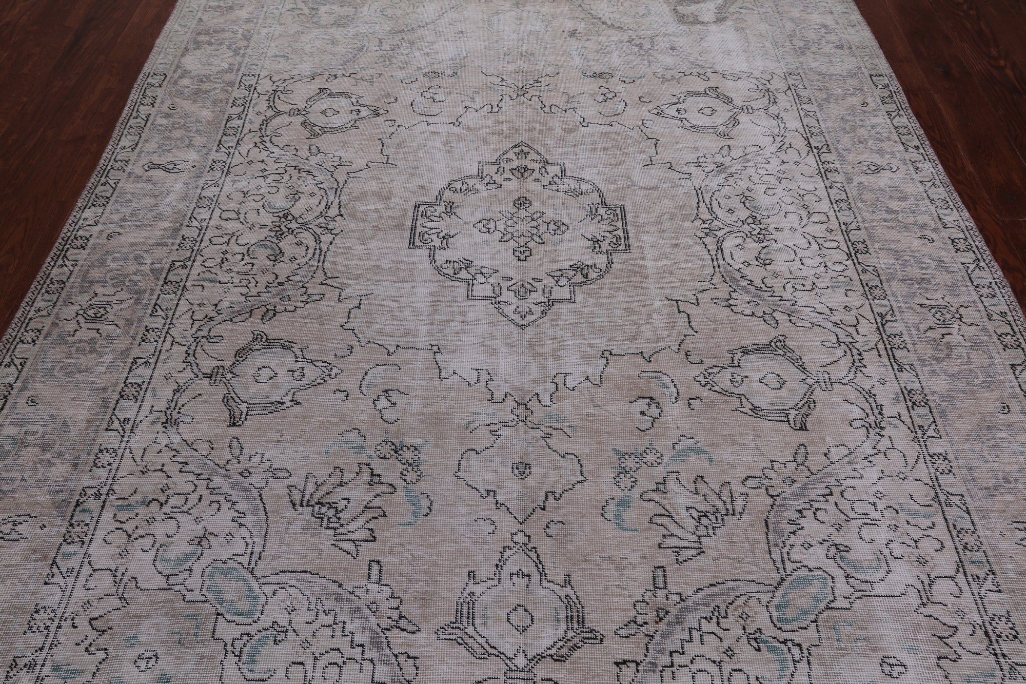 SUPER SALE Ivory Persian Vintage White Wash Hand Knotted Wool Rug - 6' 7" X 9' 9"