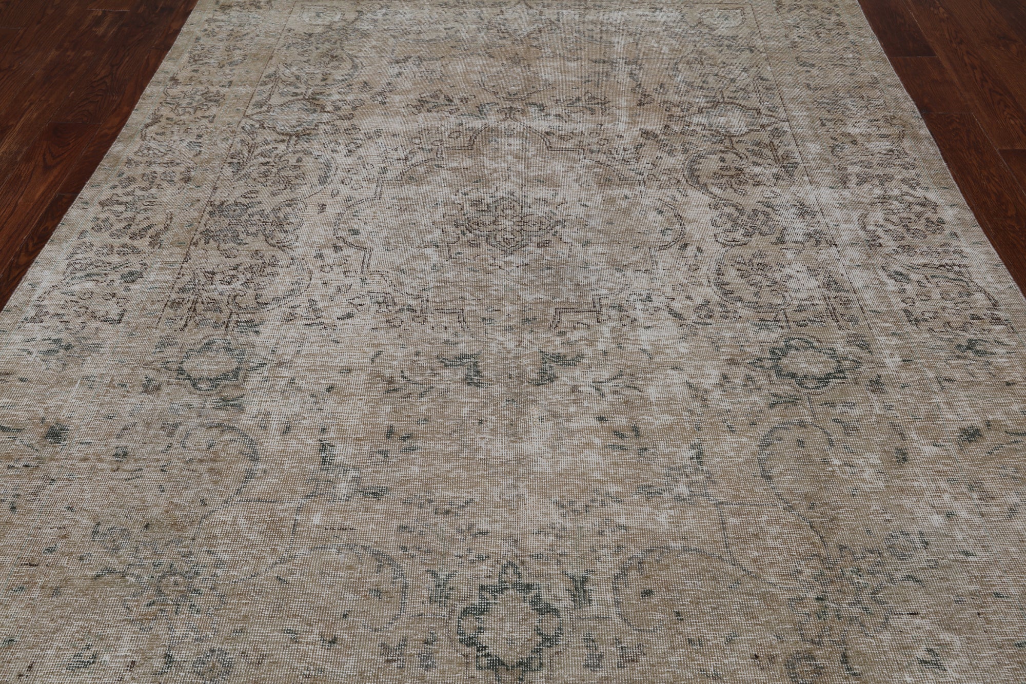 SUPER SALE Ivory Persian Vintage White Wash Hand Knotted Wool Rug - 6' 7" X 9' 6"