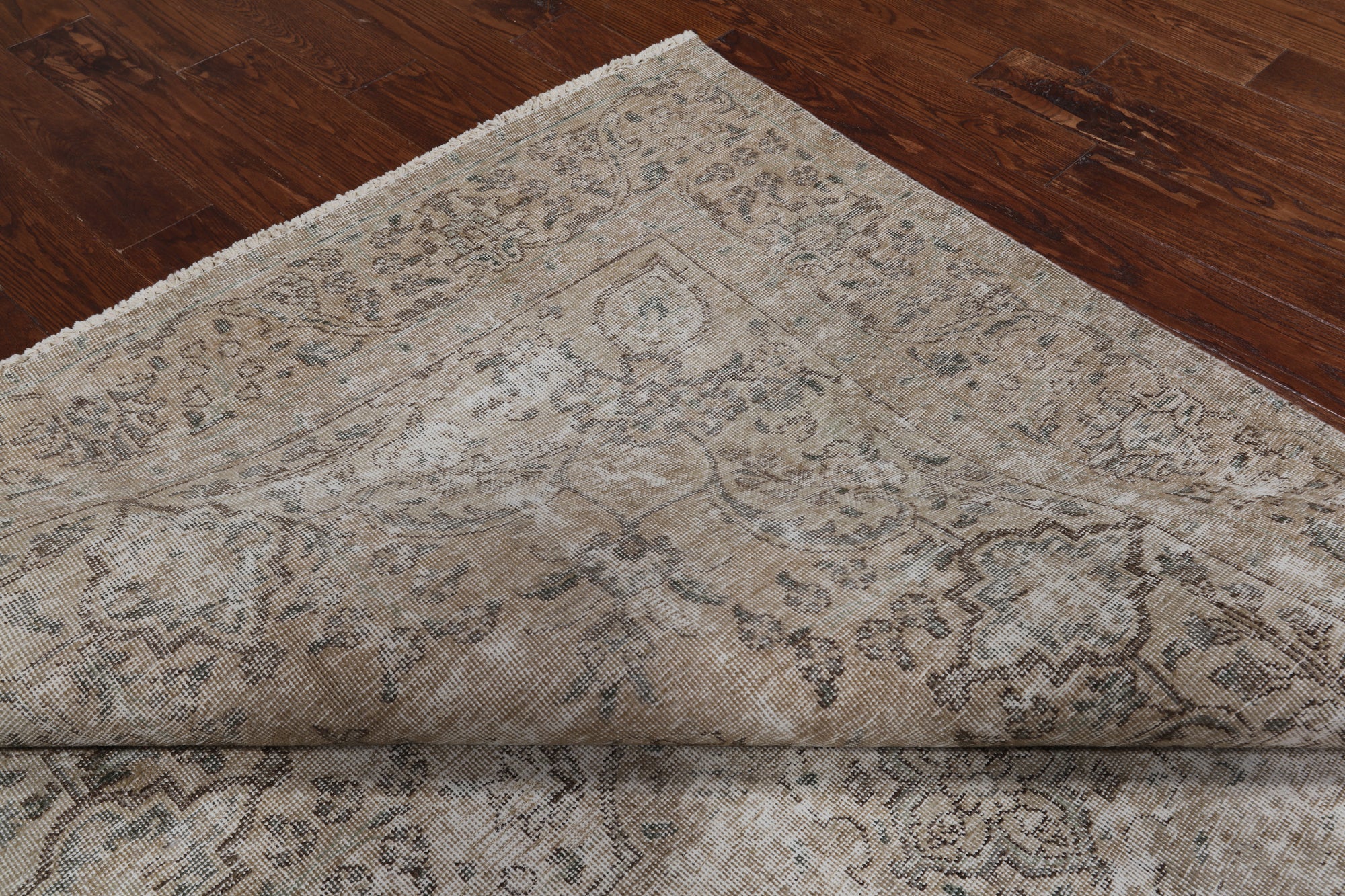 SUPER SALE Ivory Persian Vintage White Wash Hand Knotted Wool Rug - 6' 7" X 9' 6"
