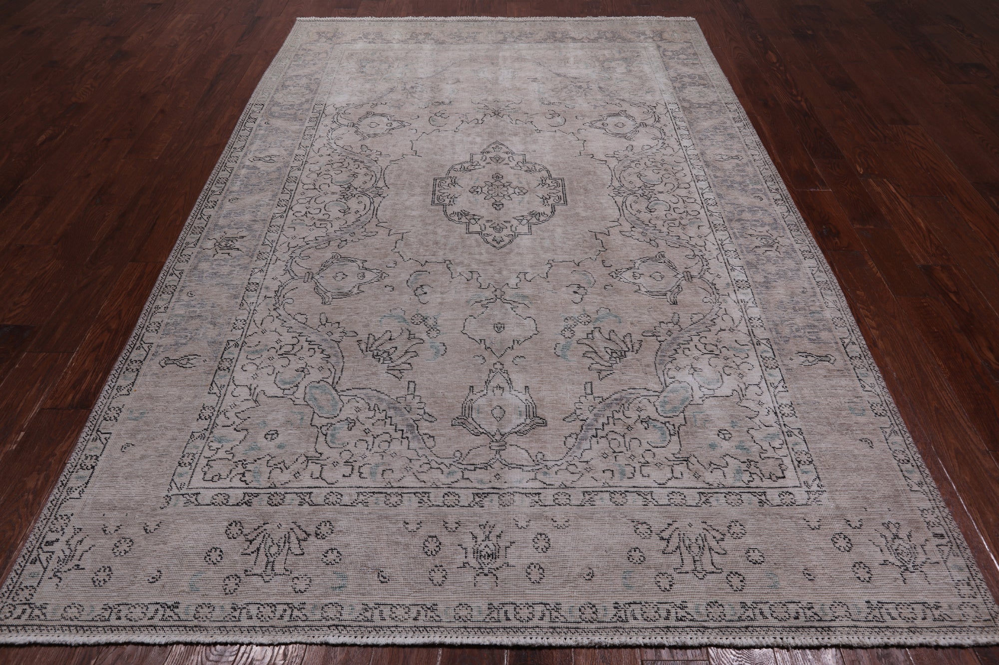 SUPER SALE Ivory Persian Vintage White Wash Hand Knotted Wool Rug - 6' 9" X 9' 10"