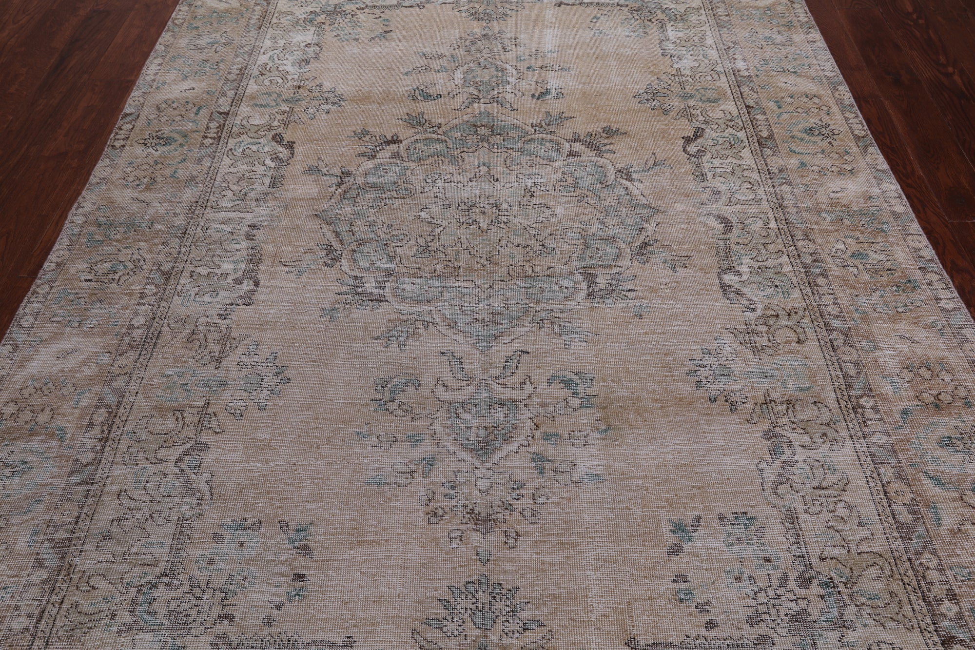 SUPER SALE Ivory Persian Vintage White Wash Hand Knotted Wool Rug - 6' 5" X 10' 2"