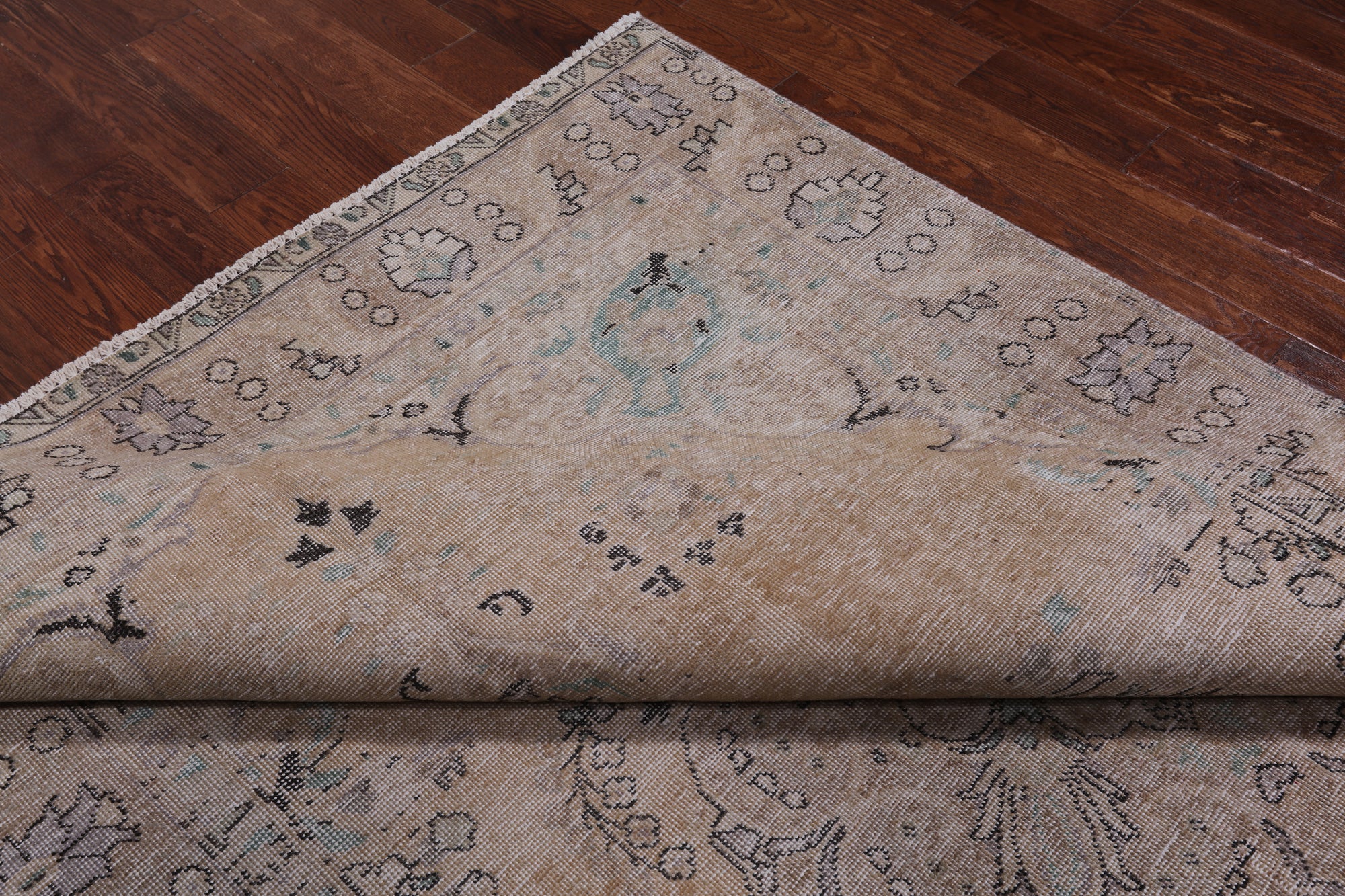 SUPER SALE Ivory Persian Vintage White Wash Hand Knotted Wool Rug - 6' 0" X 9' 4"