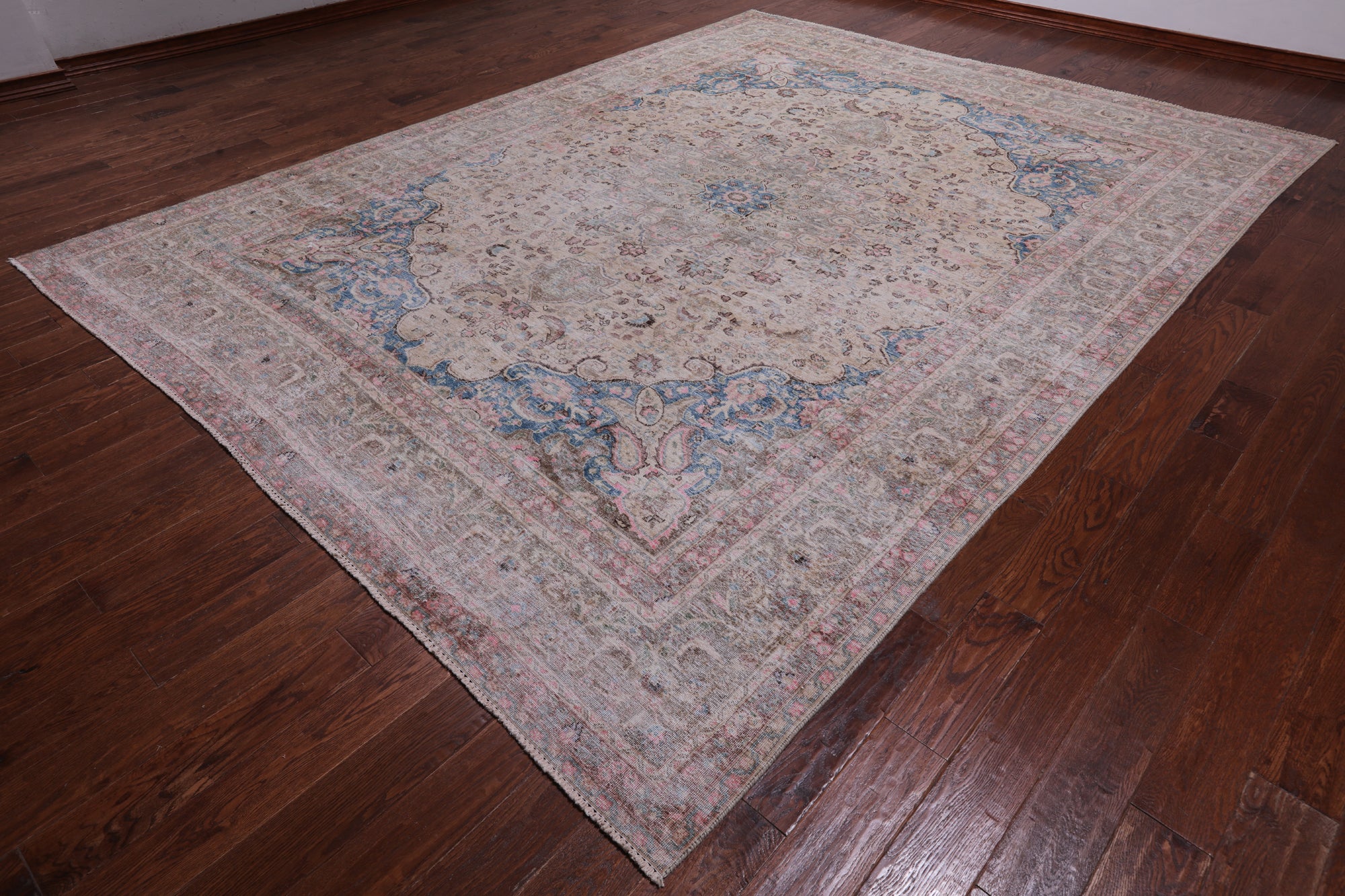 SUPER SALE Ivory Persian Vintage White Wash Hand Knotted Wool Rug - 9' 6" X 12' 7"