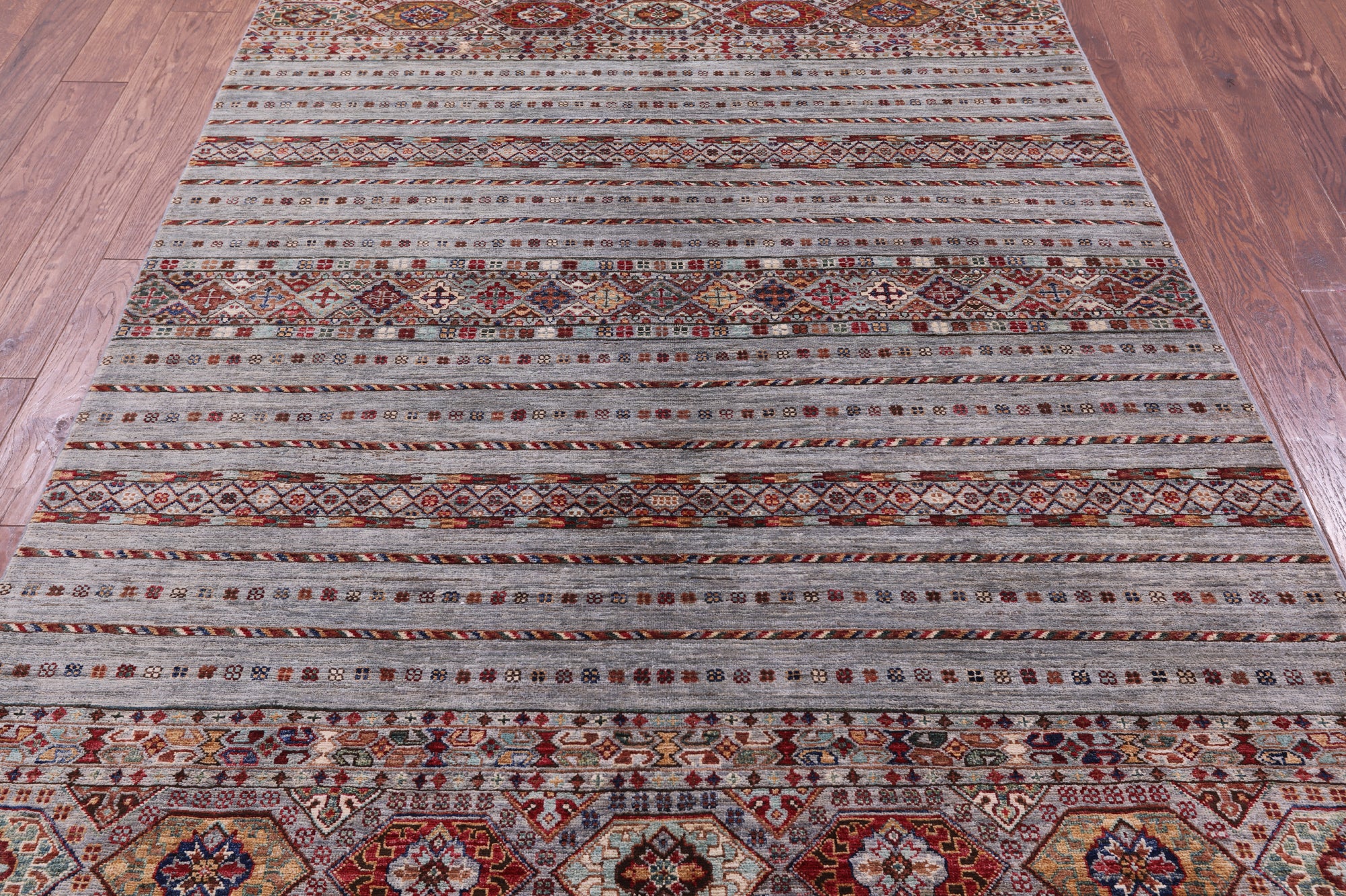 Grey Khorjin Persian Gabbeh Handmade Wool Rug - 5' 6" X 7' 11" - Golden Nile