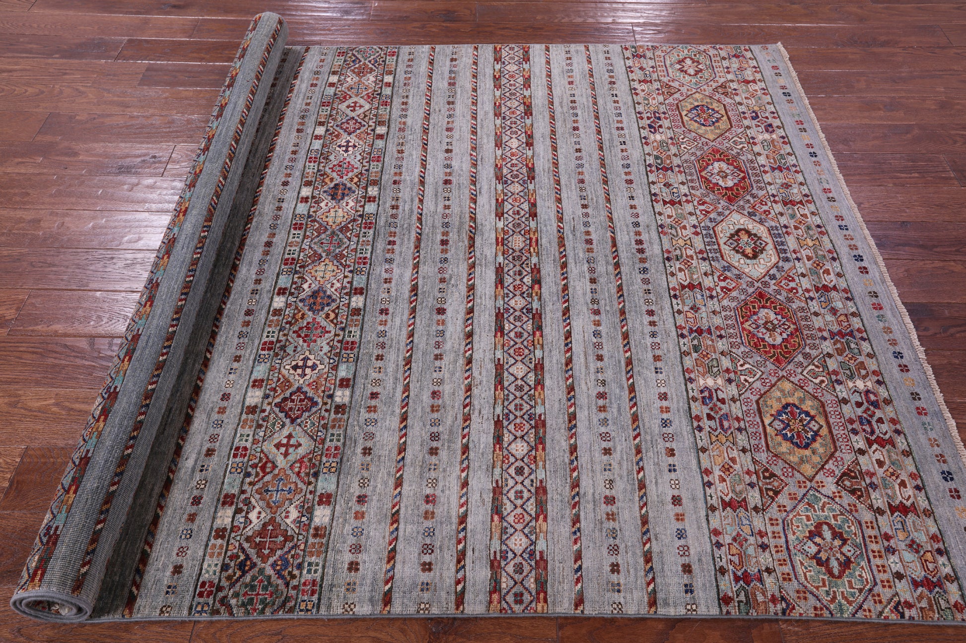 Grey Khorjin Persian Gabbeh Handmade Wool Rug - 5' 6" X 7' 11" - Golden Nile