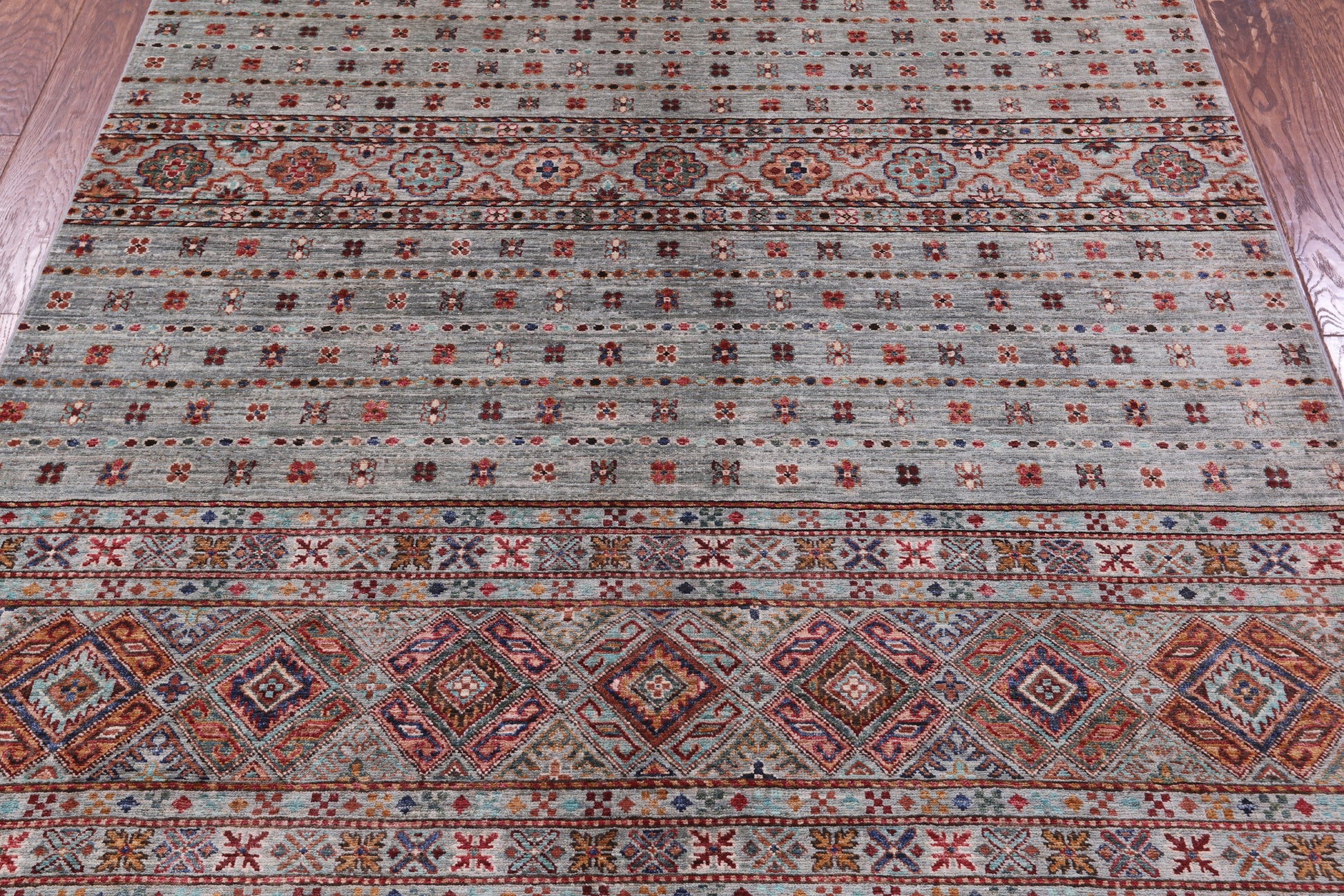 Grey Khorjin Persian Gabbeh Hand Knotted Wool Rug - 5' 5" X 7' 7" - Golden Nile