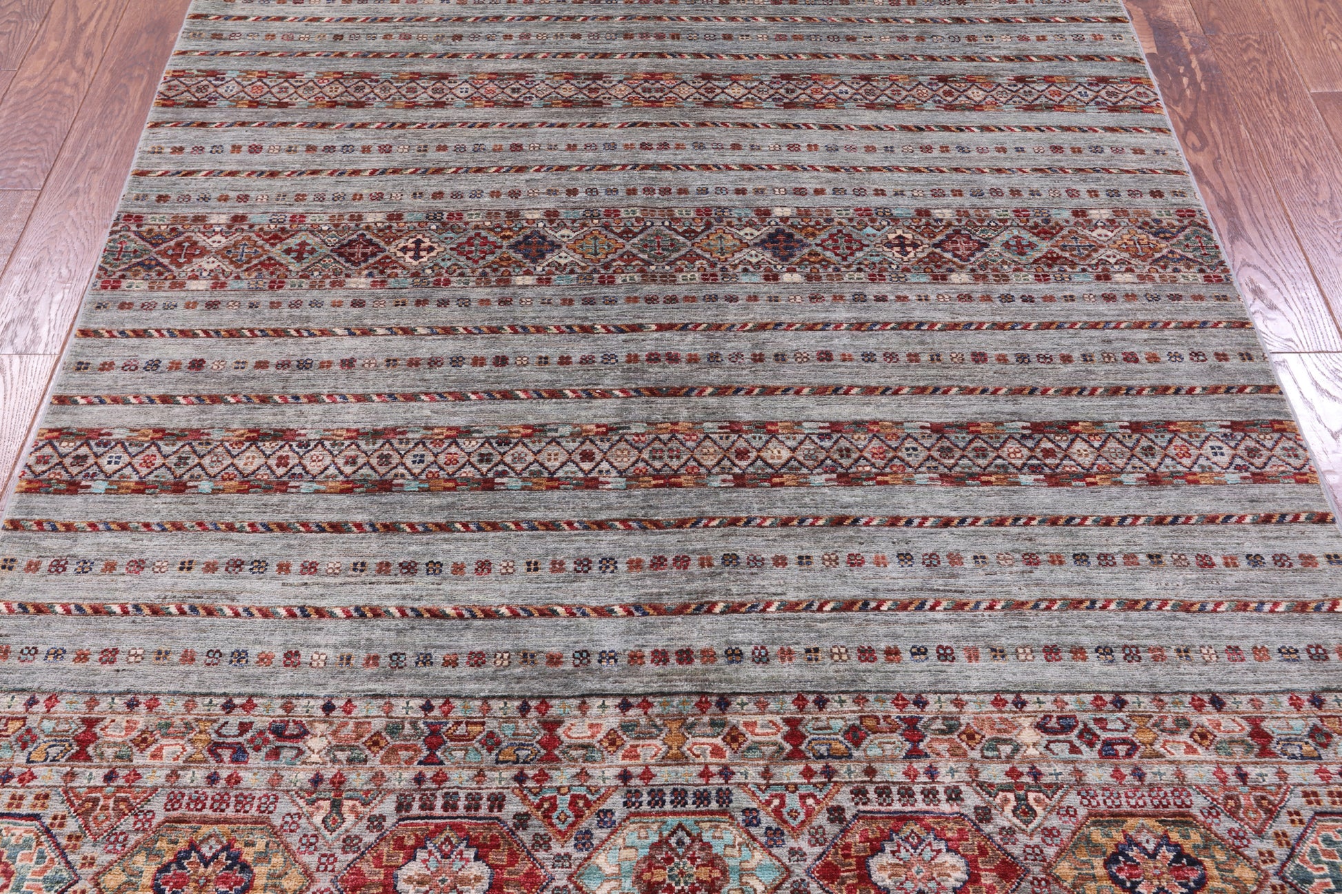 Grey Khorjin Persian Gabbeh Hand Knotted Wool Rug - 5' 5" X 7' 10" - Golden Nile