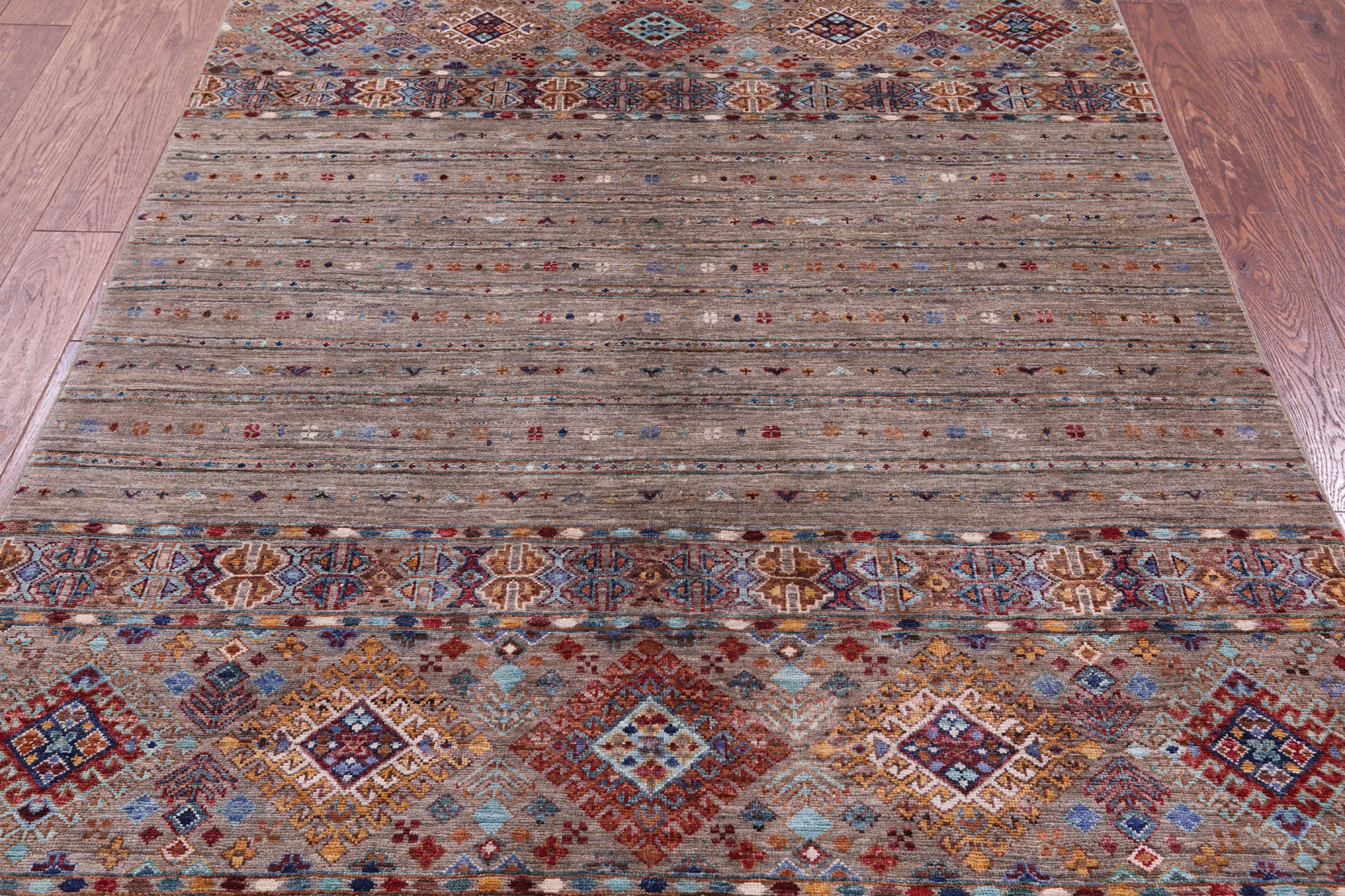 Khorjin Persian Gabbeh Hand Knotted Wool Rug - 5' 0" X 6' 8" - Golden Nile