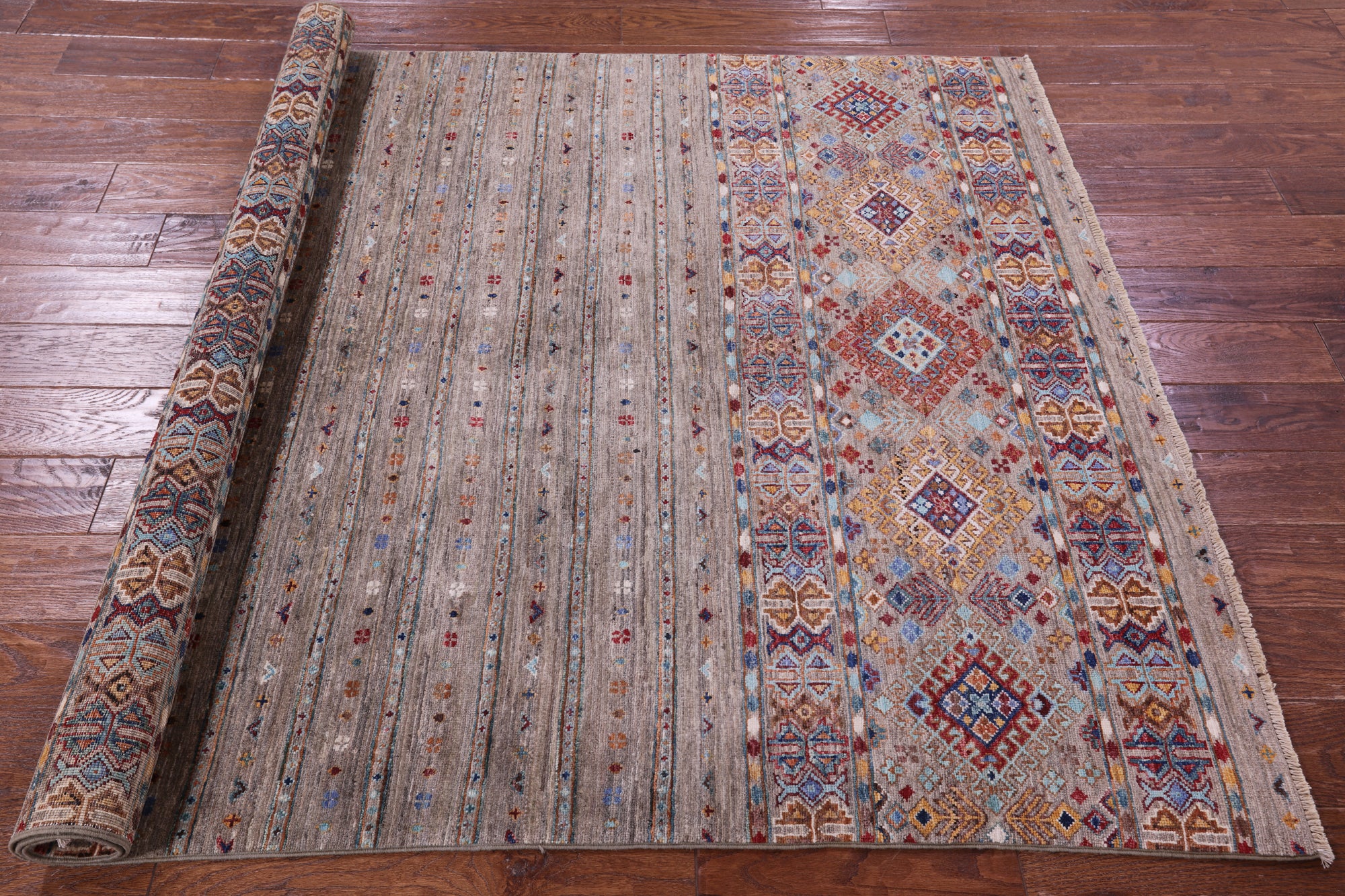 Khorjin Persian Gabbeh Hand Knotted Wool Rug - 5' 0" X 6' 8" - Golden Nile