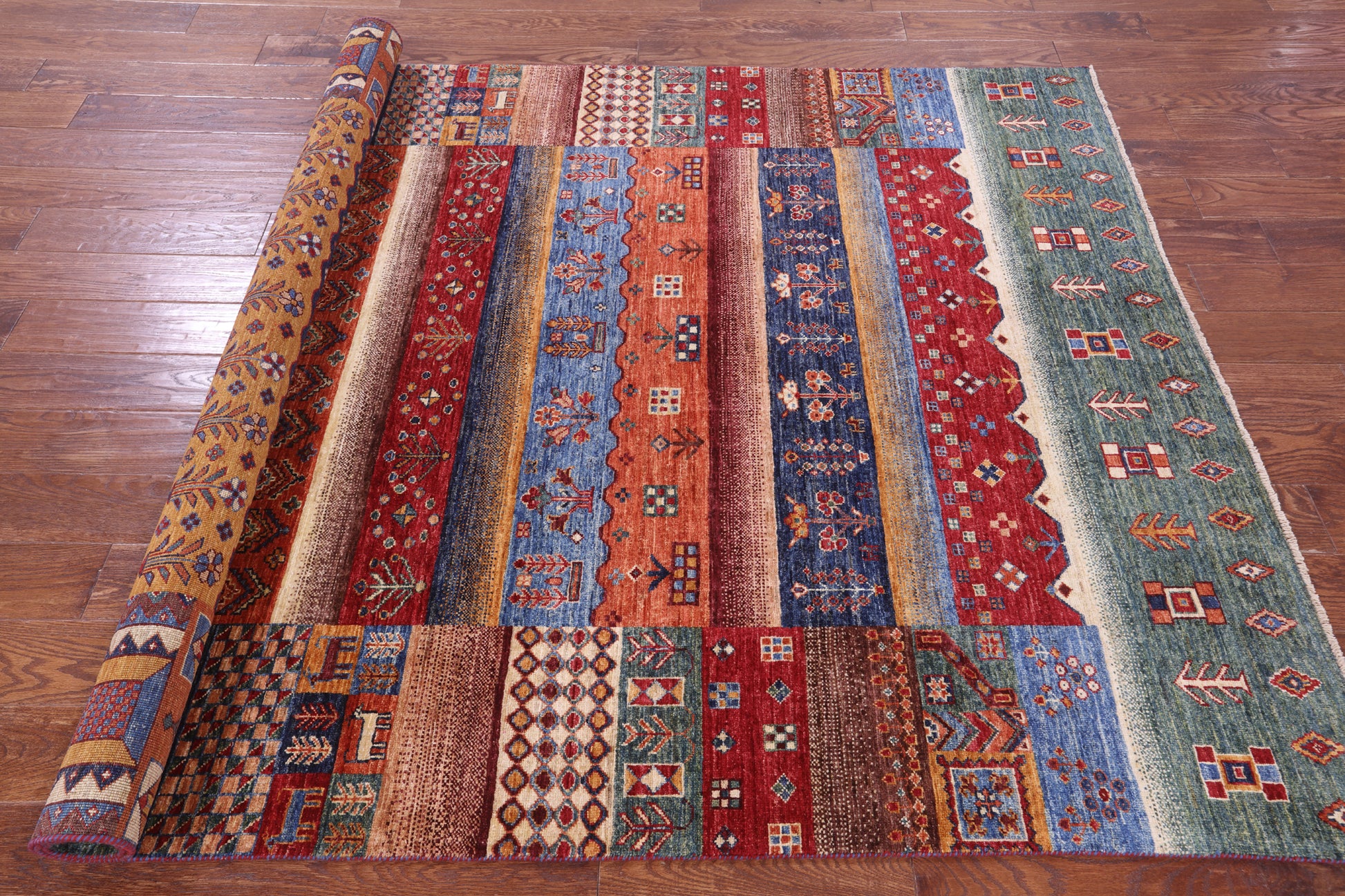 Tribal Persian Gabbeh Hand Knotted Wool Rug - 5' 8" X 7' 10" - Golden Nile