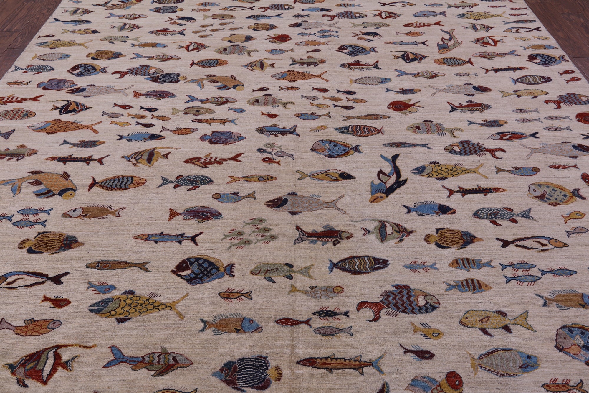 Ivory Fish Design Persian Gabbeh Handmade Wool Rug - 9' 8" X 13' 6" - Golden Nile