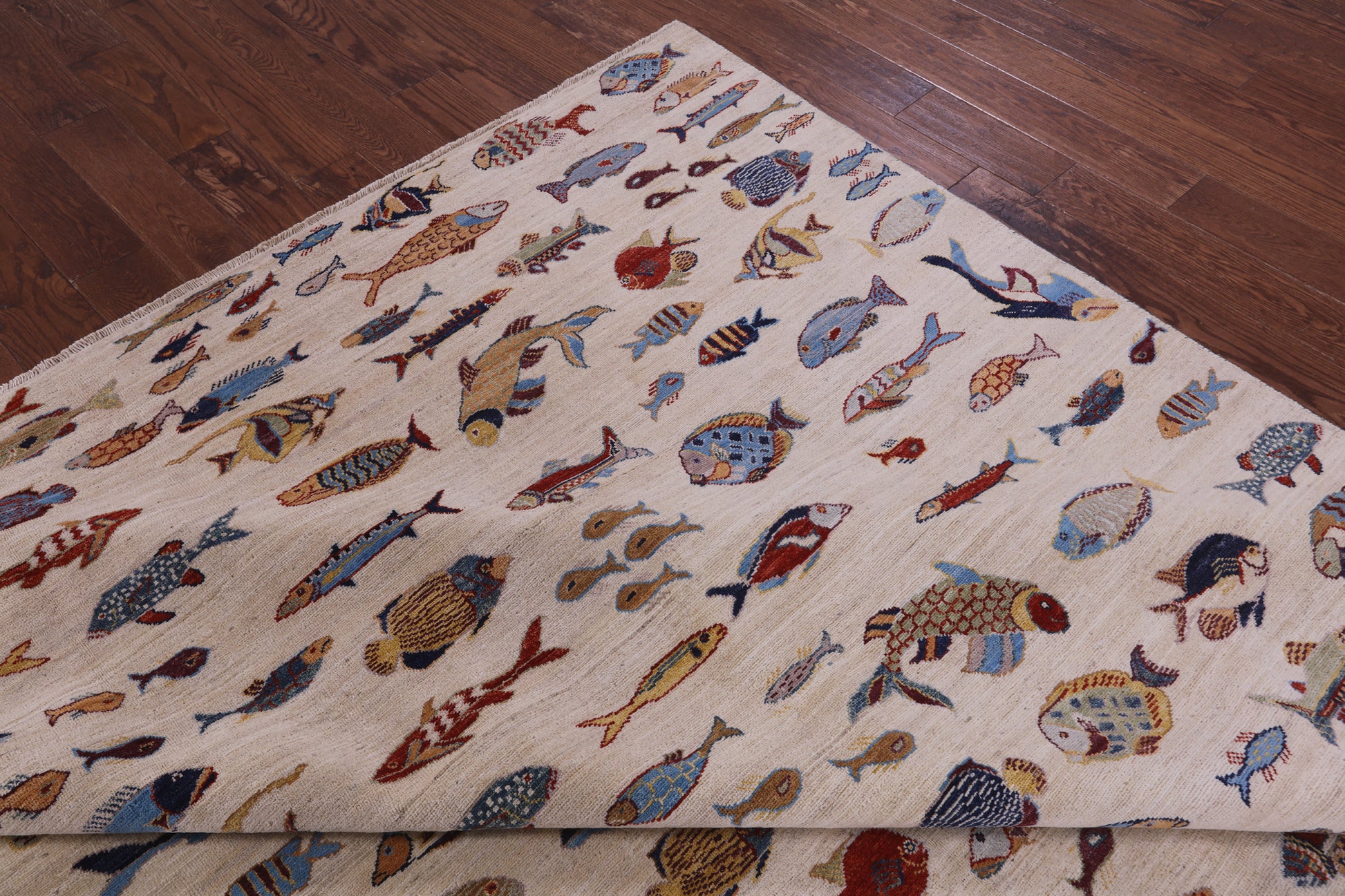 Ivory Fish Design Persian Gabbeh Handmade Wool Rug - 9' 8" X 13' 6" - Golden Nile