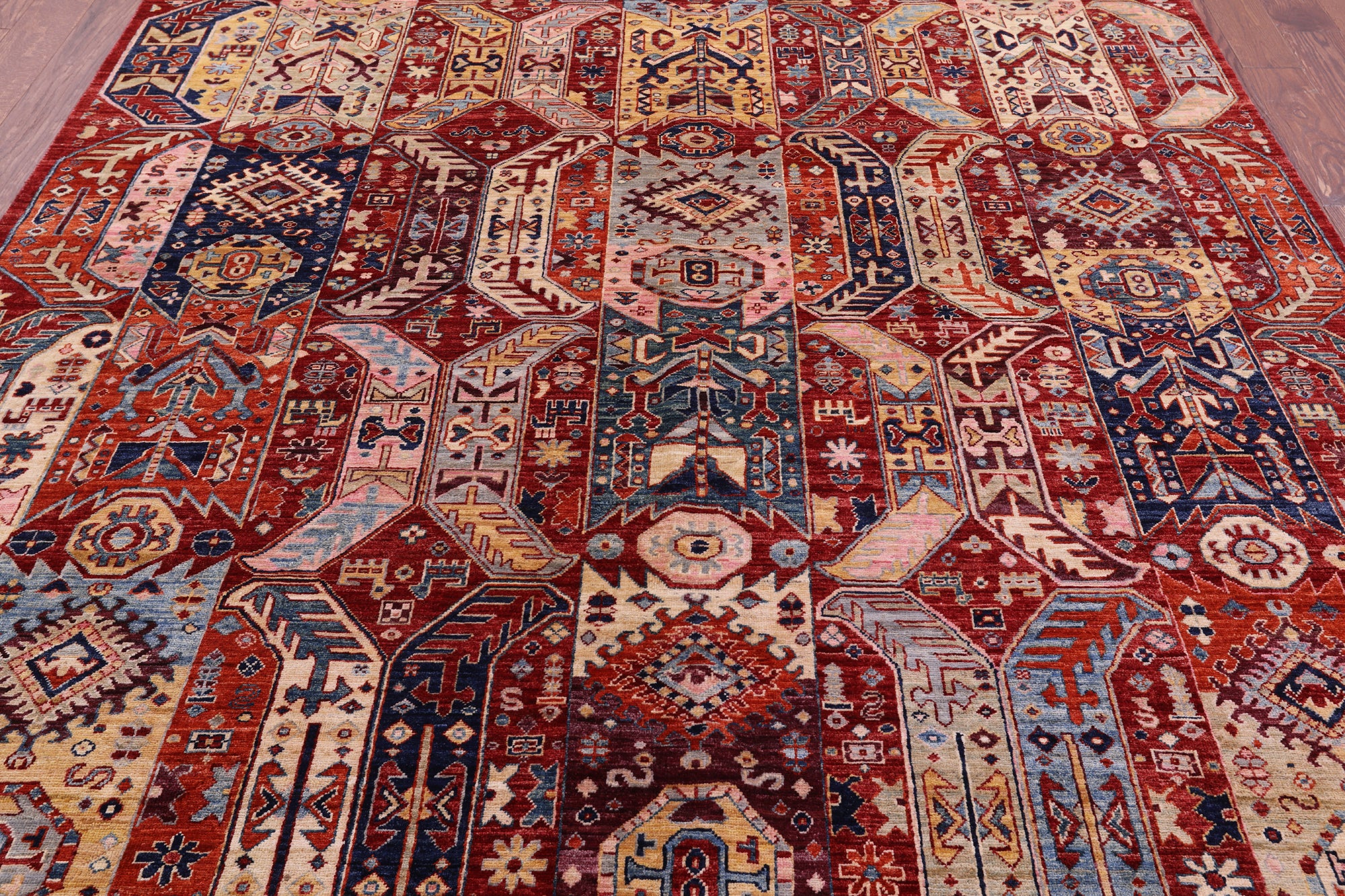 Red Persian Fine Serapi Hand Knotted Wool Rug - 7' 11" X 9' 11" - Golden Nile