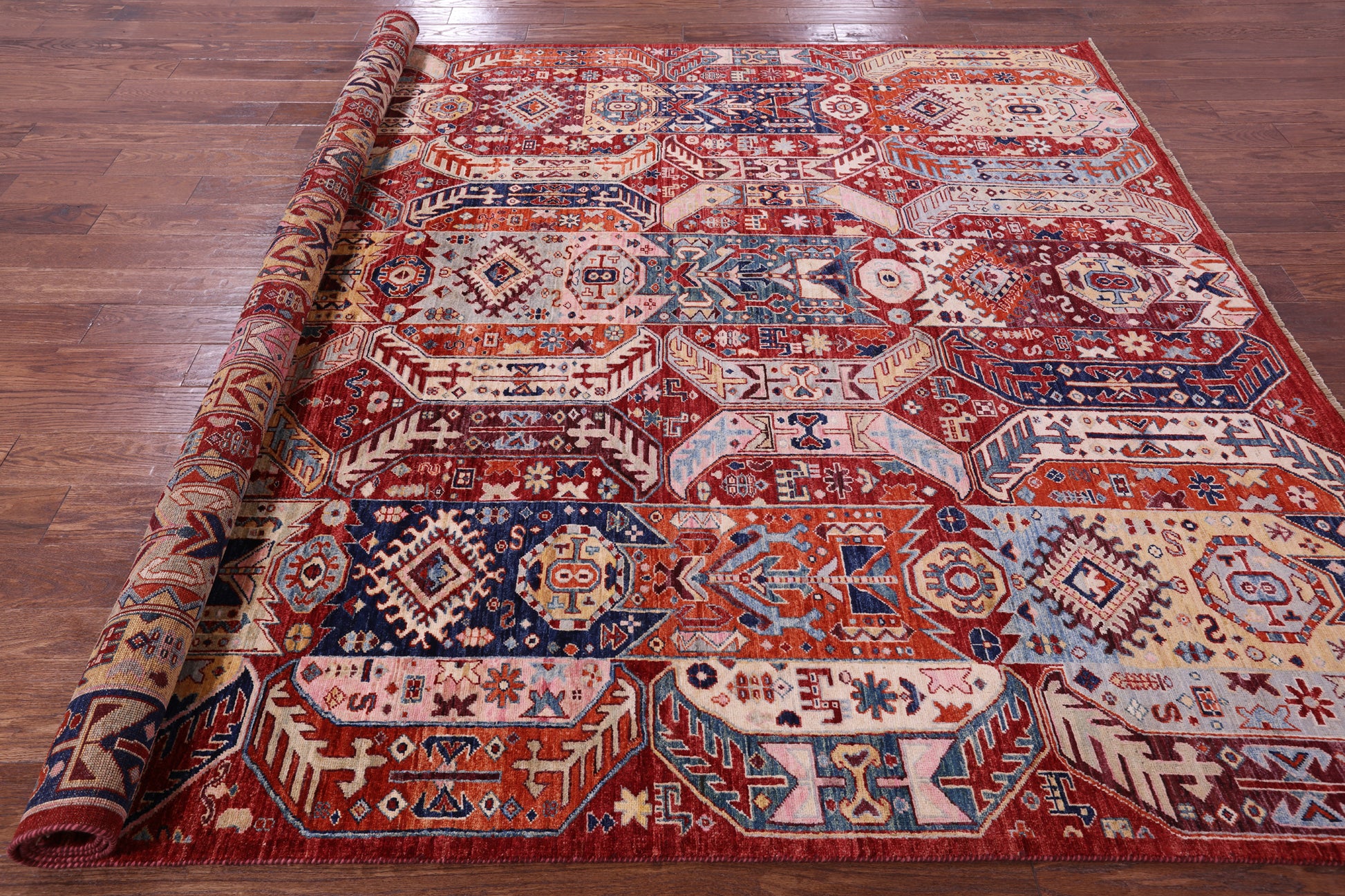 Red Persian Fine Serapi Hand Knotted Wool Rug - 7' 11" X 9' 11" - Golden Nile