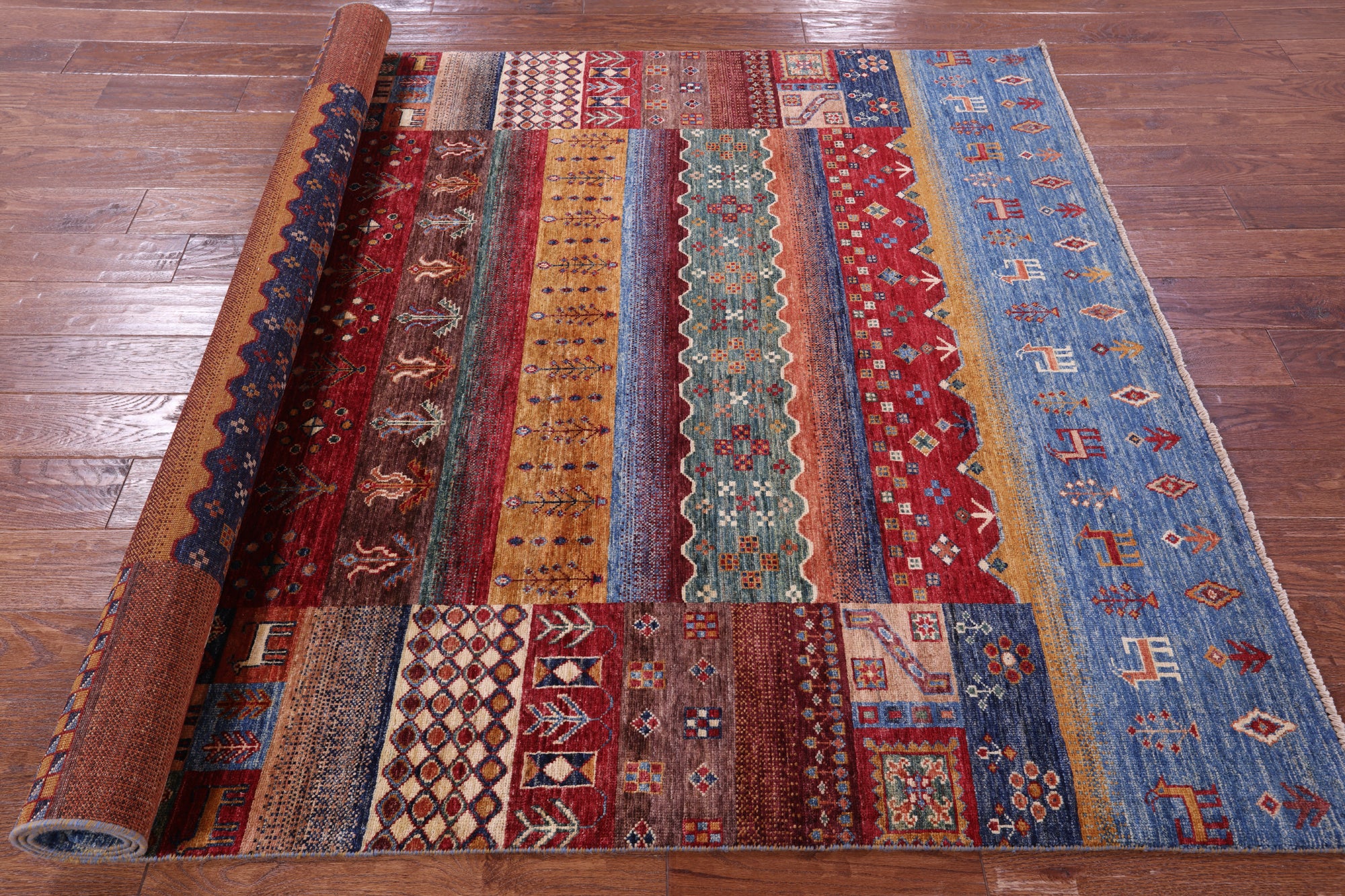 Tribal Persian Gabbeh Hand Knotted Wool Rug - 5' 7" X 7' 10" - Golden Nile