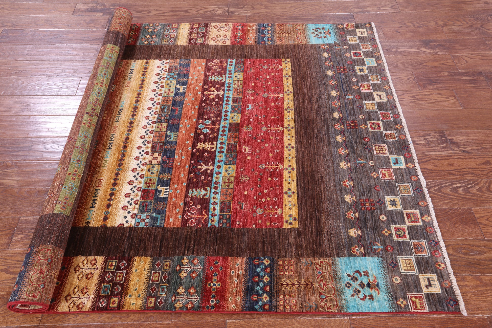 Tribal Persian Gabbeh Hand Knotted Wool Rug - 5' 1" X 6' 9" - Golden Nile