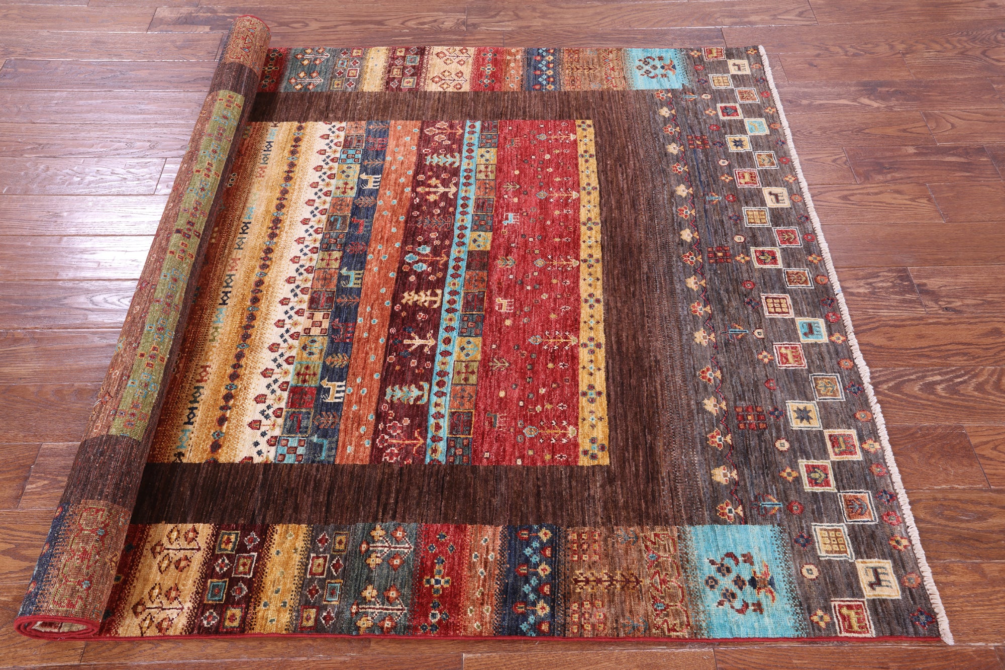 Tribal Persian Gabbeh Hand Knotted Wool Rug - 5' 1" X 6' 9" - Golden Nile