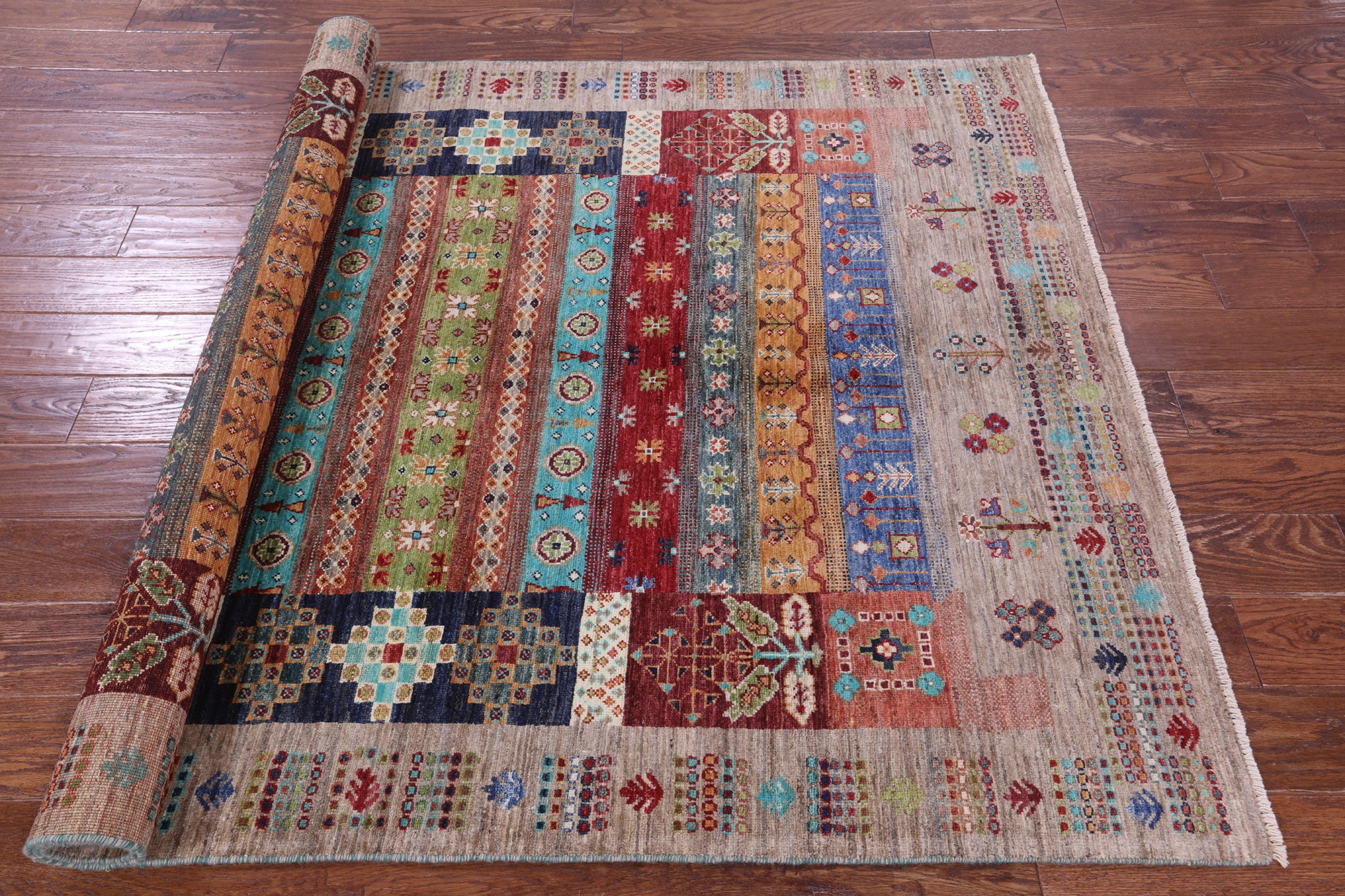 Tribal Persian Gabbeh Hand Knotted Wool Rug - 4' 11" X 6' 10" - Golden Nile