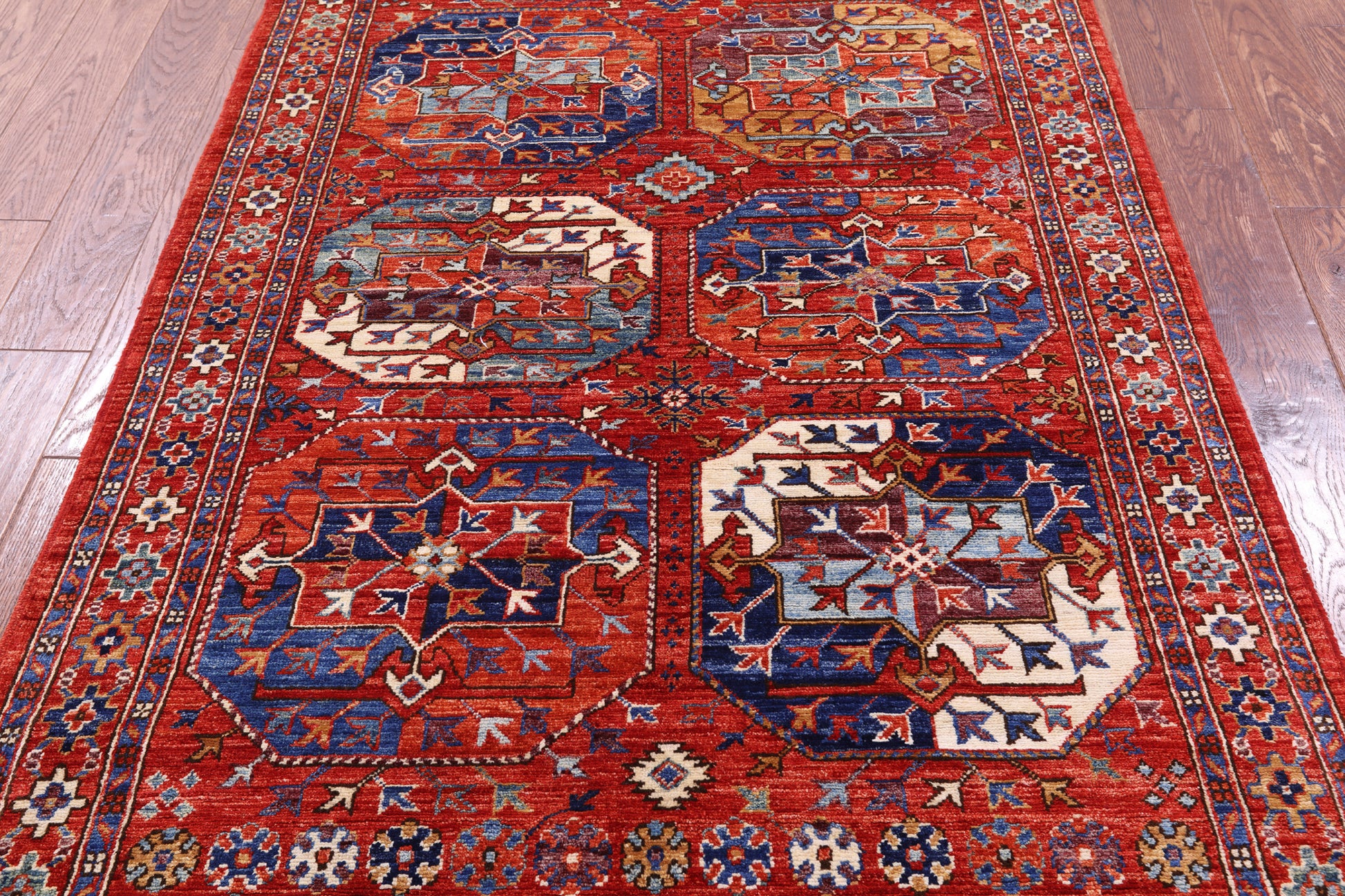 Red Turkmen Ersari Hand Knotted Wool Rug - 4' 1" X 5' 9" - Golden Nile
