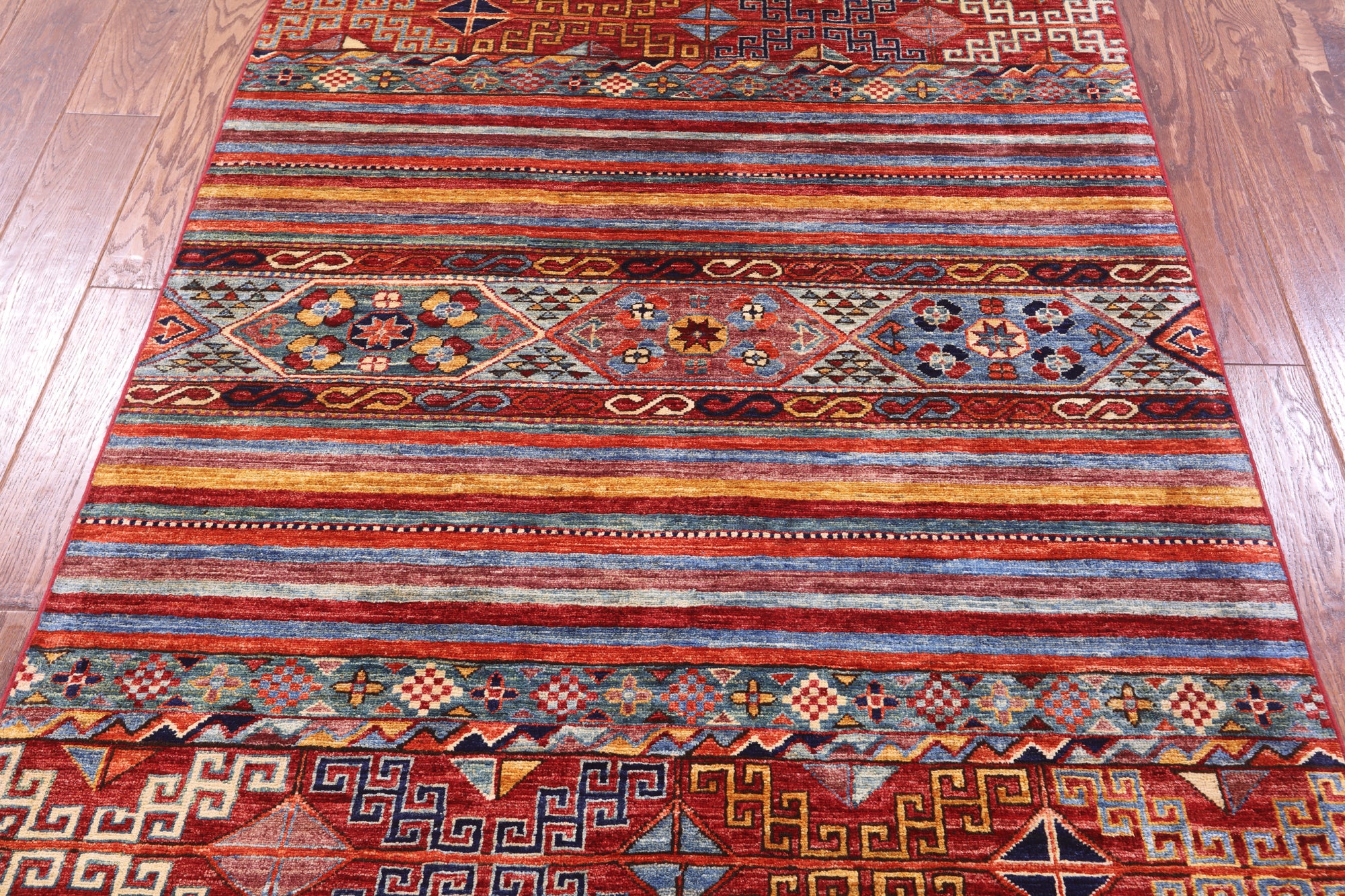 Khorjin Persian Gabbeh Hand Knotted Wool Rug - 4' 0" X 5' 9" - Golden Nile