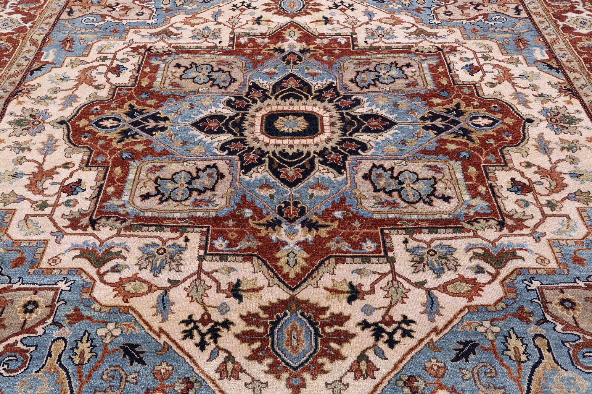 Ivory Square Persian Fine Serapi Hand Knotted Wool Rug - 9' 11" X 10' 0" - Golden Nile