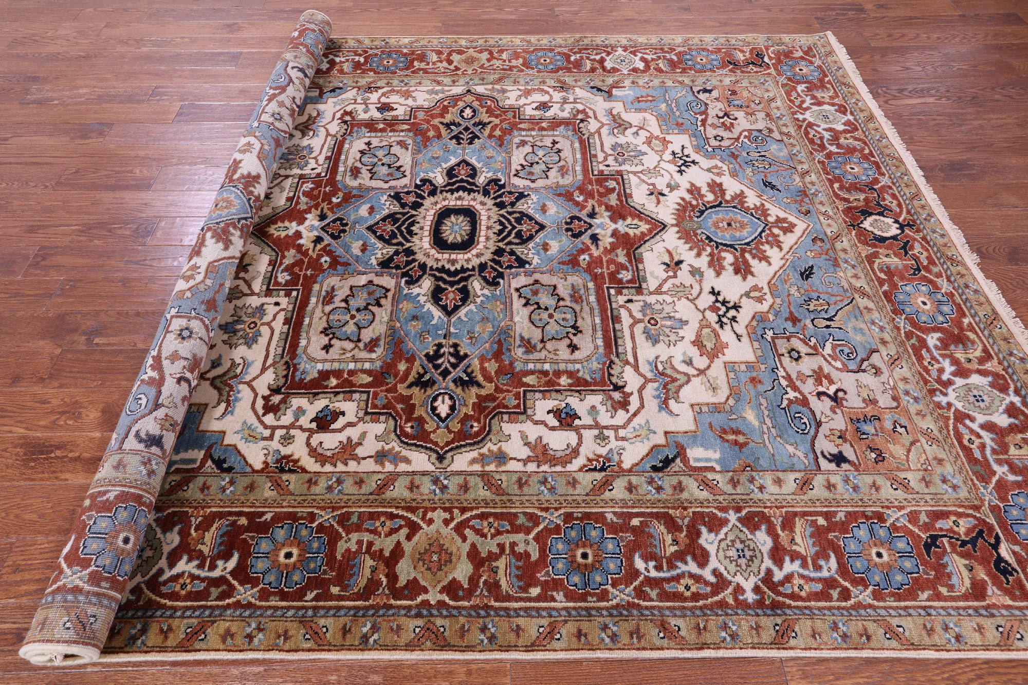 Ivory Persian Fine Serapi Hand Knotted Wool Rug - 7' 10" X 10' 0" - Golden Nile