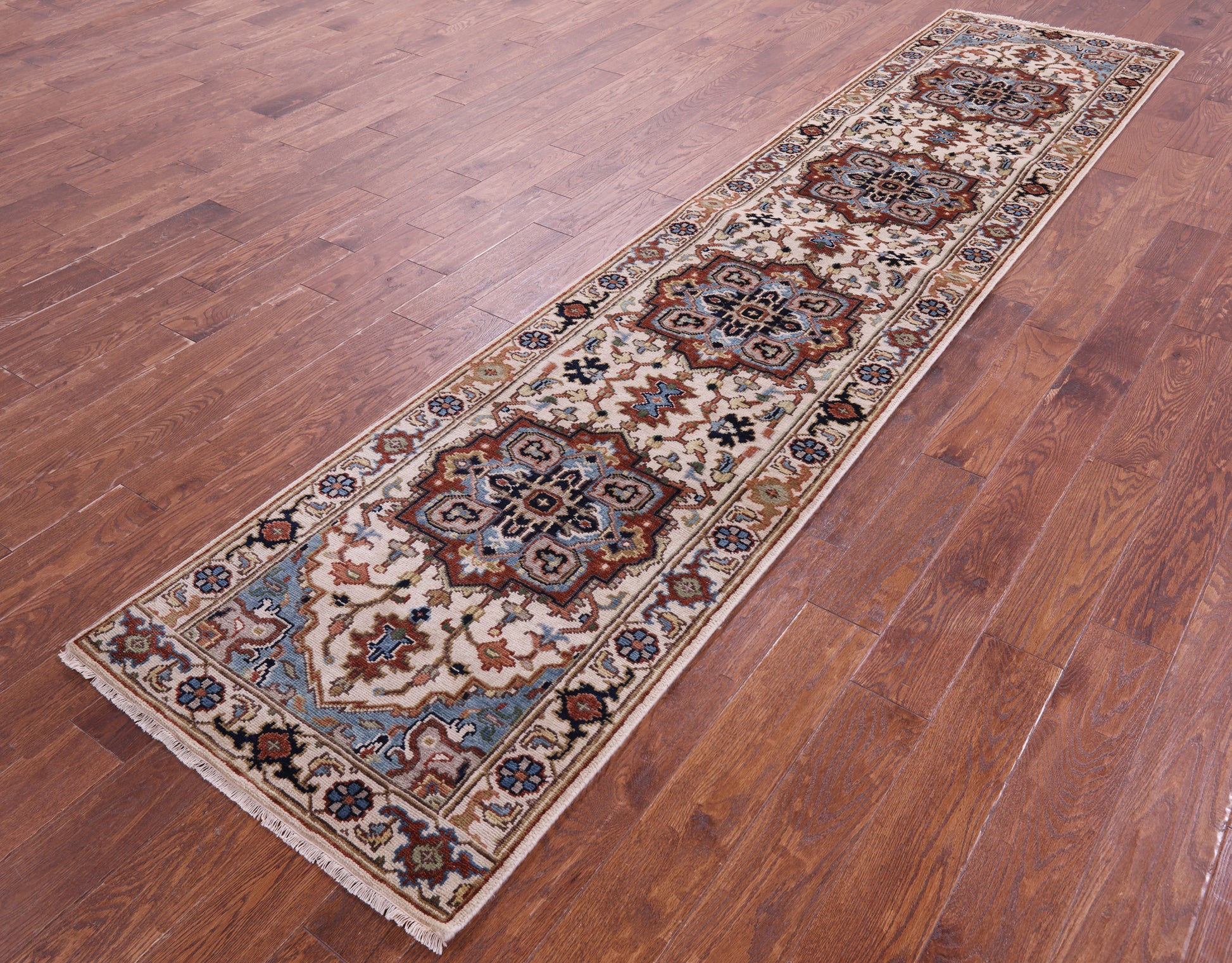 Ivory Persian Fine Serapi Hand Knotted Wool Runner Rug - 2' 7" X 11' 9" - Golden Nile