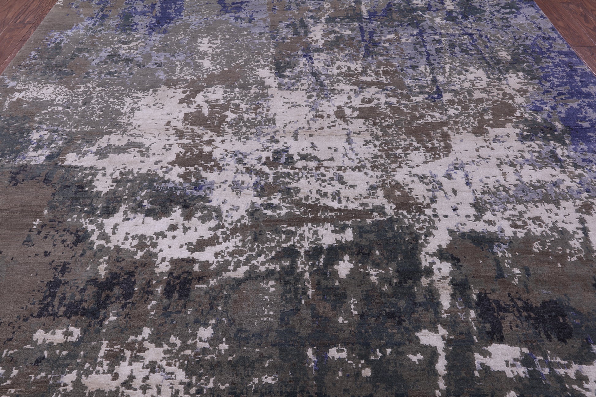 Abstract Contemporary Hand Knotted Wool & Silk Rug - 9' 10" X 14' 1" - Golden Nile