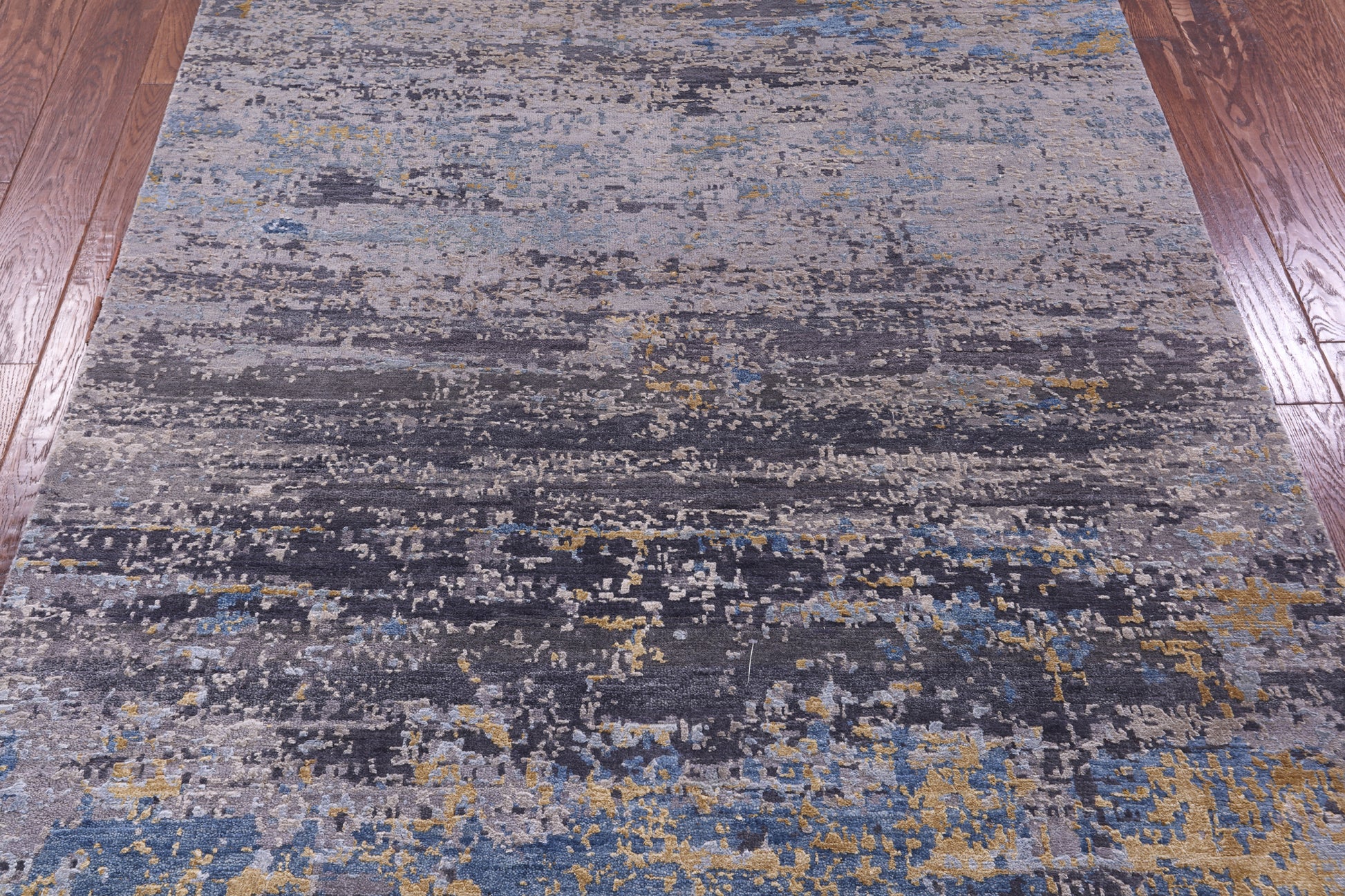 Abstract Modern Hand Knotted Wool & Silk Rug - 5' 0" X 7' 0" - Golden Nile