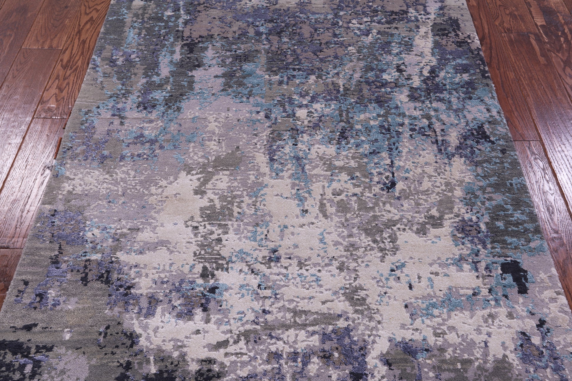 Abstract Contemporary Hand Knotted Wool & Silk Rug - 4' 0" X 6' 2" - Golden Nile