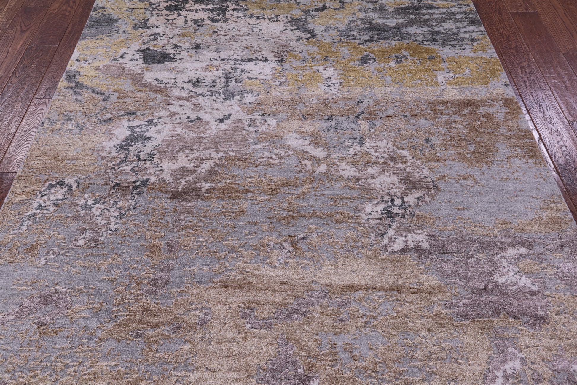 Abstract Contemporary Hand Knotted Wool & Silk Rug - 5' 11" X 9' 0" - Golden Nile