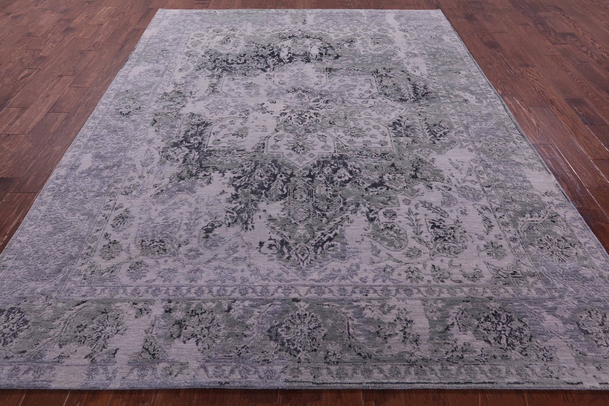 Grey Persian Fine Serapi Hand Knotted Wool & Silk Rug - 7' 11" X 10' 2" - Golden Nile