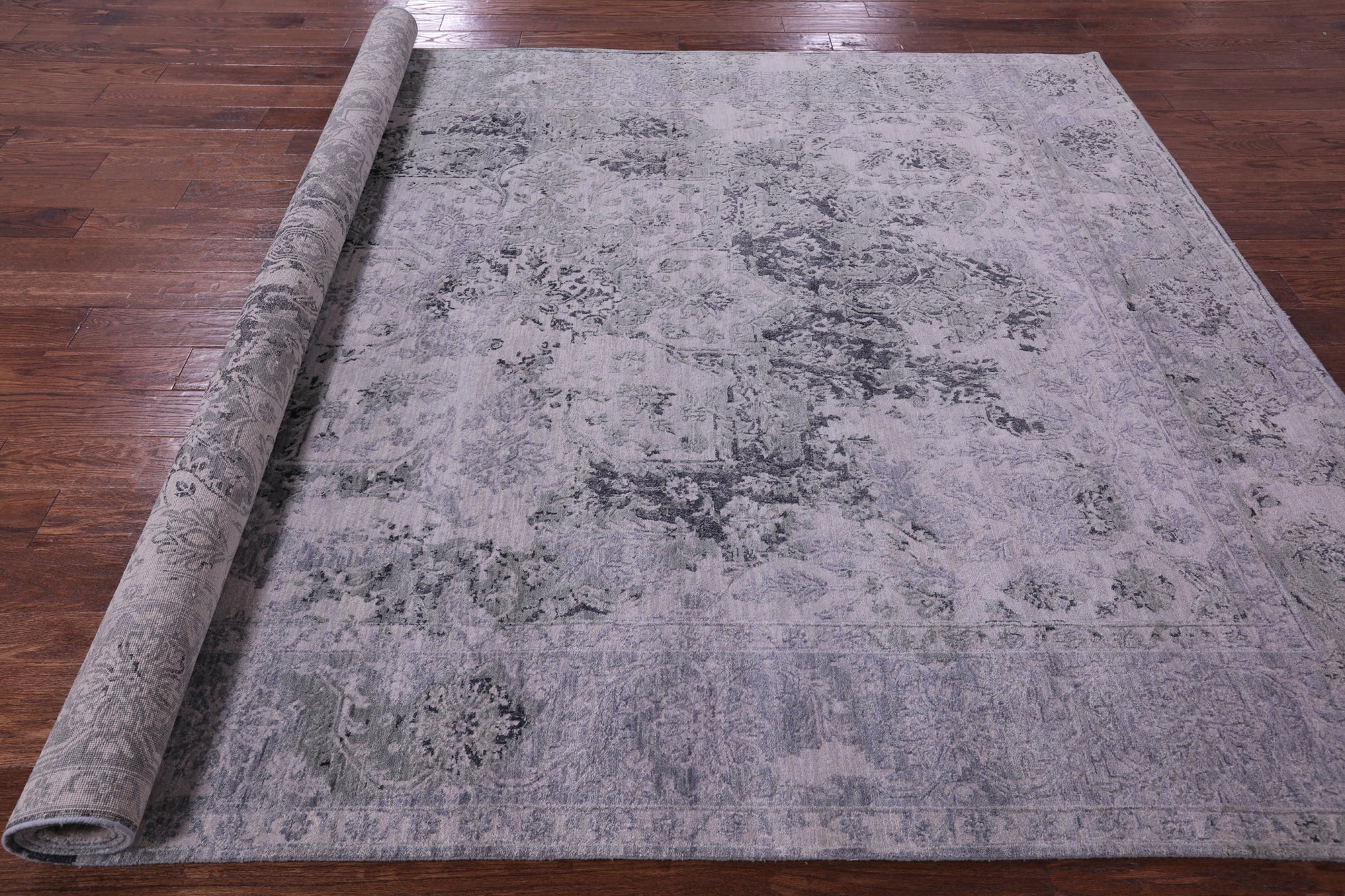 Grey Persian Fine Serapi Hand Knotted Wool & Silk Rug - 7' 11" X 10' 2" - Golden Nile