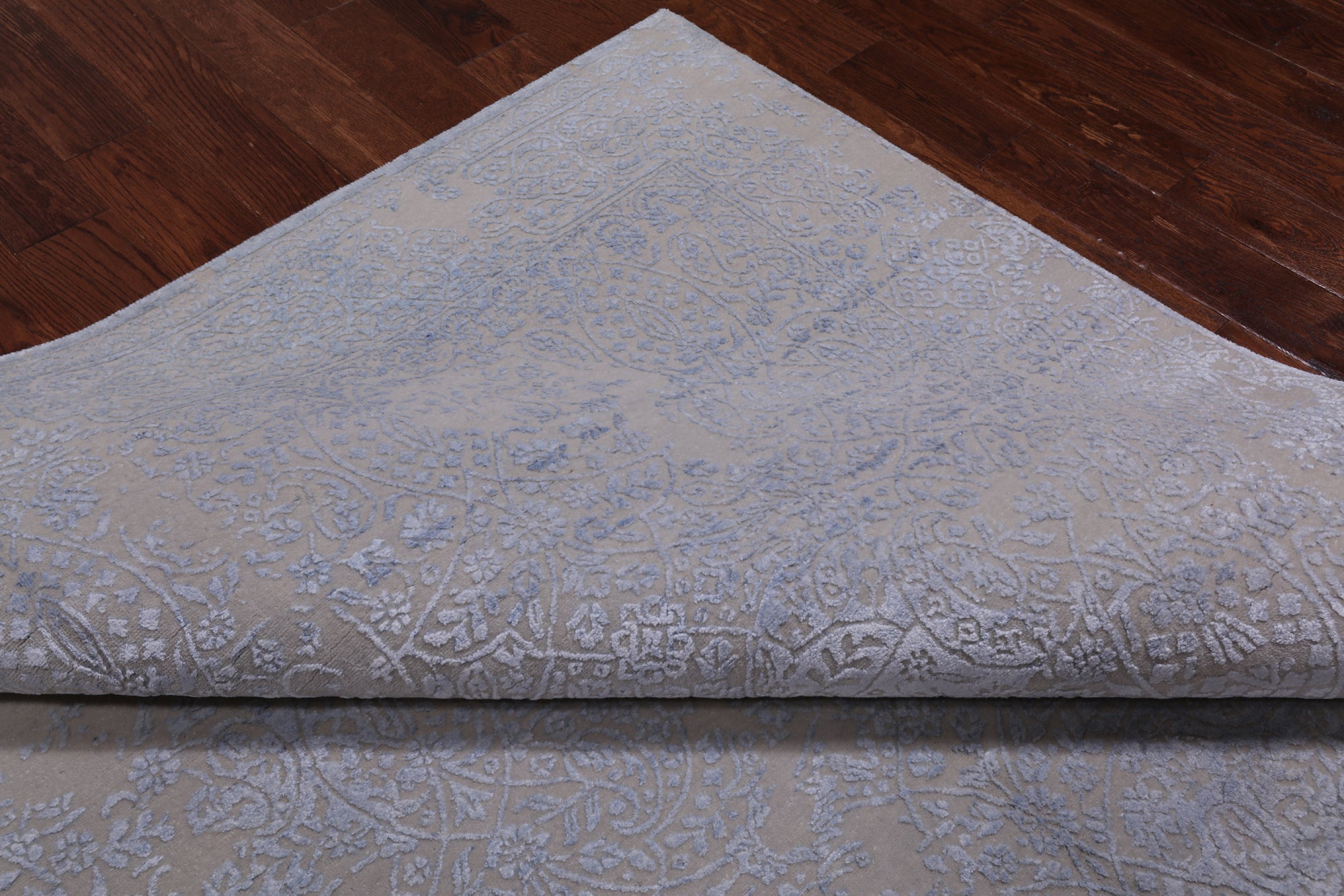 SUPER SALE Contemporary Hand Knotted Wool & Silk Rug - 7' 9" X 10' 0"