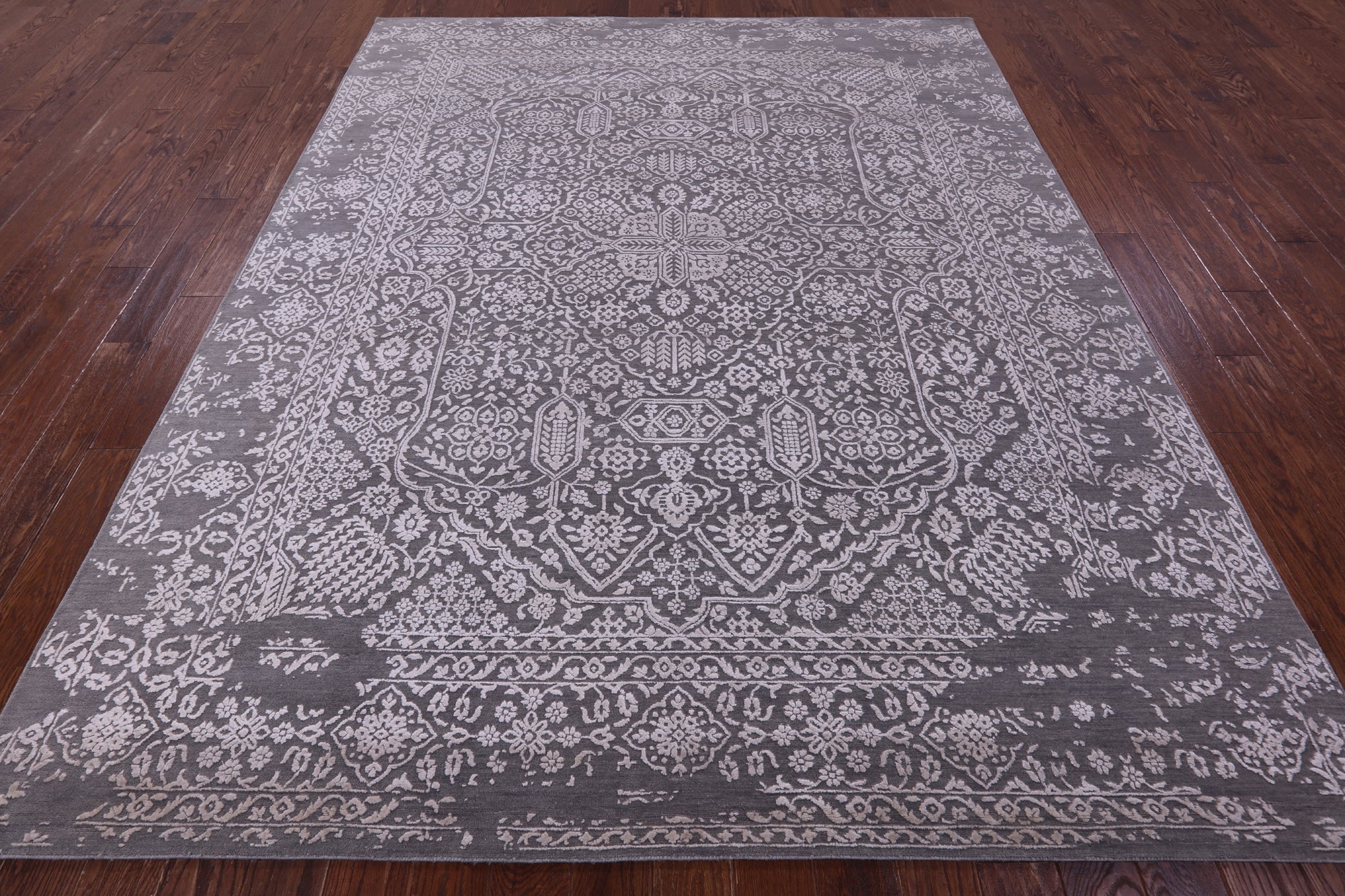 Grey Persian Tabriz Handmade Wool & Silk Rug - 7' 11" X 9' 11" - Golden Nile