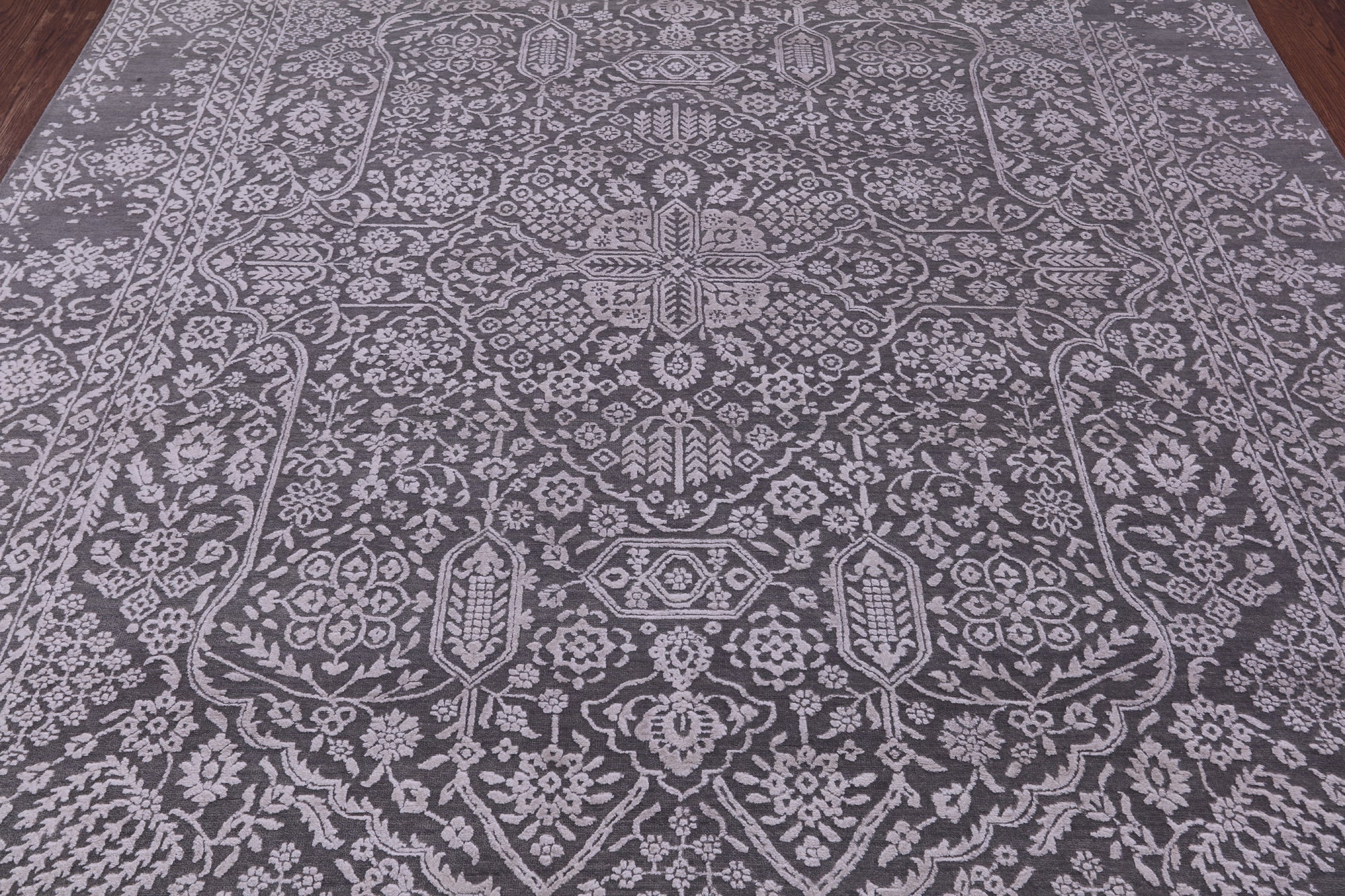 Grey Persian Tabriz Handmade Wool & Silk Rug - 7' 11" X 9' 11" - Golden Nile