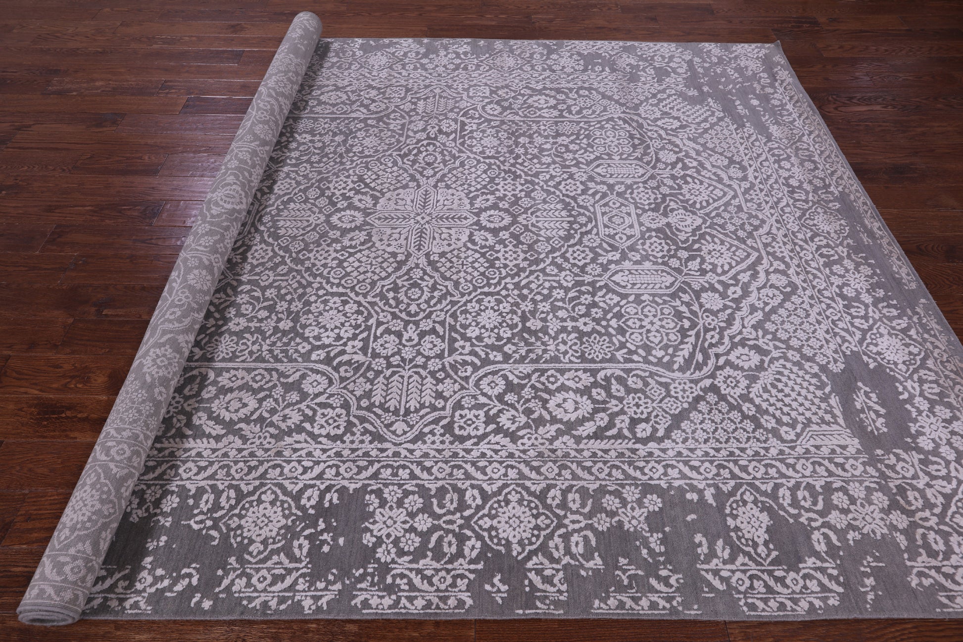 Grey Persian Tabriz Handmade Wool & Silk Rug - 7' 11" X 9' 11" - Golden Nile