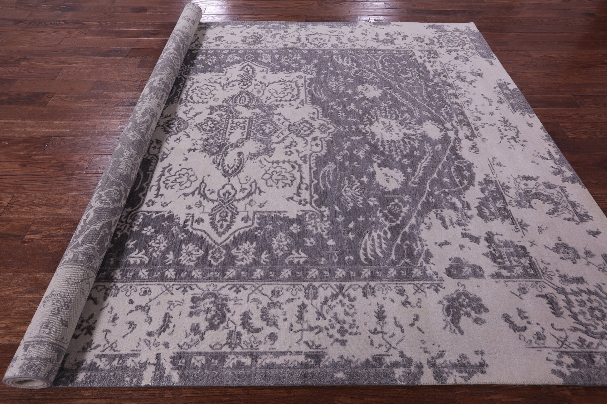 Grey Persian Fine Serapi Hand Knotted Wool Rug - 7' 11" X 10' 1" - Golden Nile