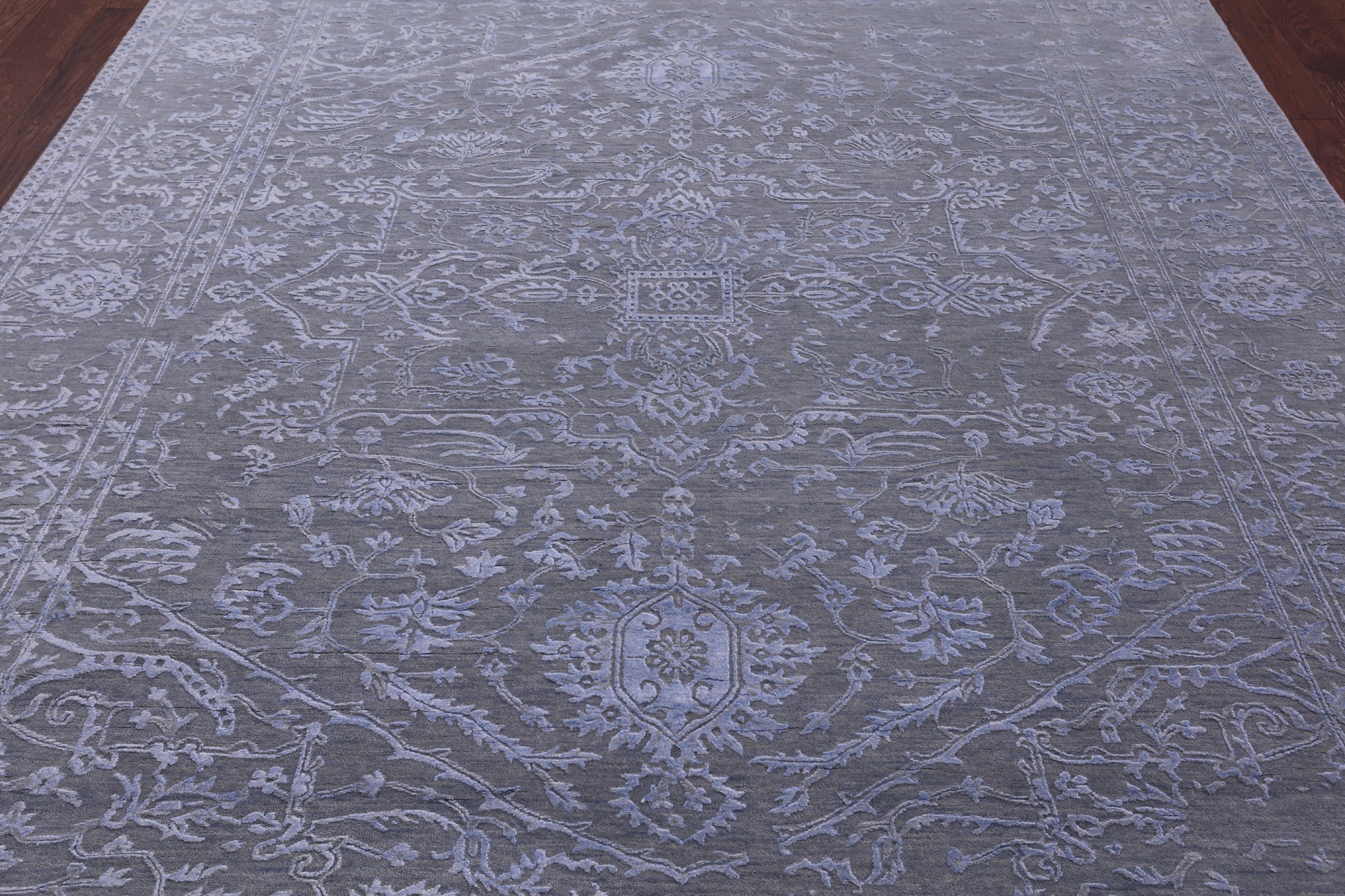 Grey Persian Fine Serapi Hand Knotted Wool & Silk Rug - 8' 1" X 10' 2" - Golden Nile