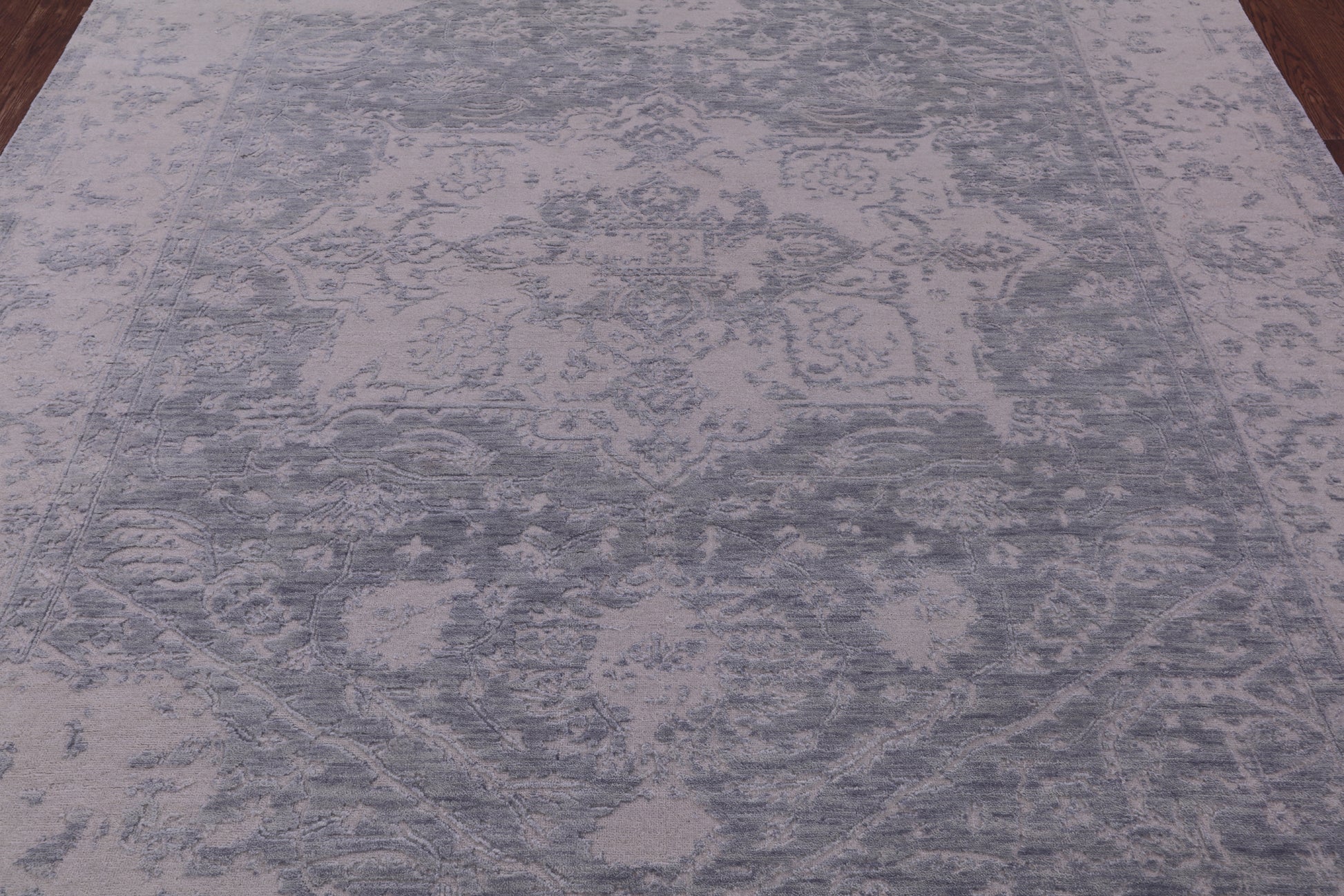 Silver Persian Fine Serapi Hand Knotted Wool Rug - 7' 9" X 10' 0" - Golden Nile