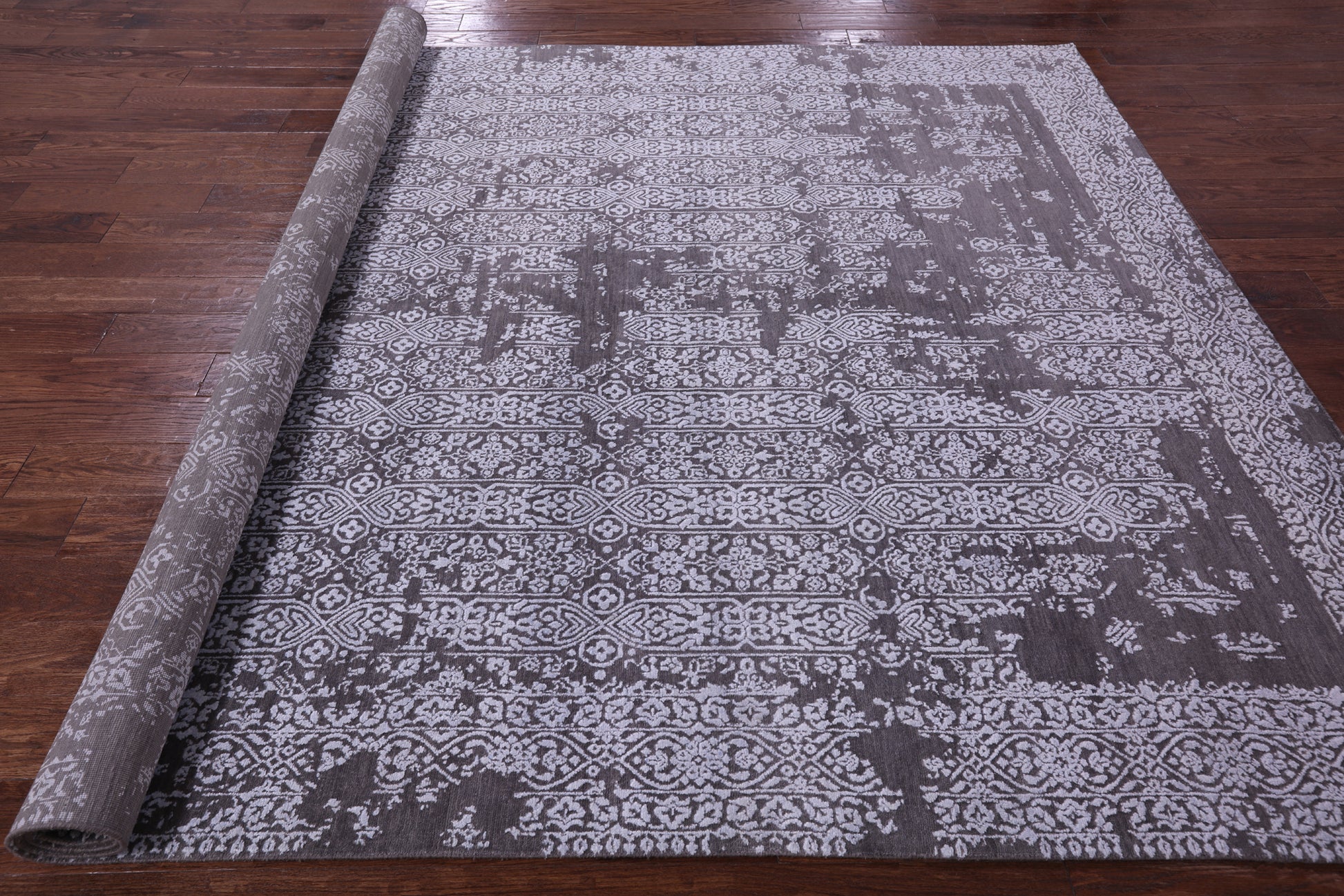 Grey Contemporary Handmade Wool & Silk Rug - 7' 11" X 9' 10" - Golden Nile
