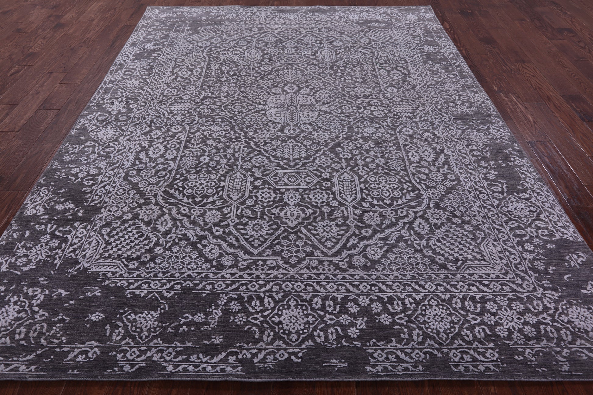Grey Persian Hand Knotted Wool & Silk Rug - 7' 8" X 9' 11" - Golden Nile