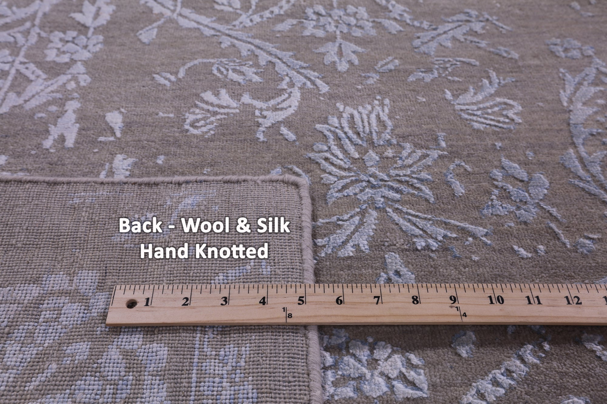 Grey Contemporary Hand Knotted Wool & Silk Rug - 7' 7" X 10' 0" - Golden Nile